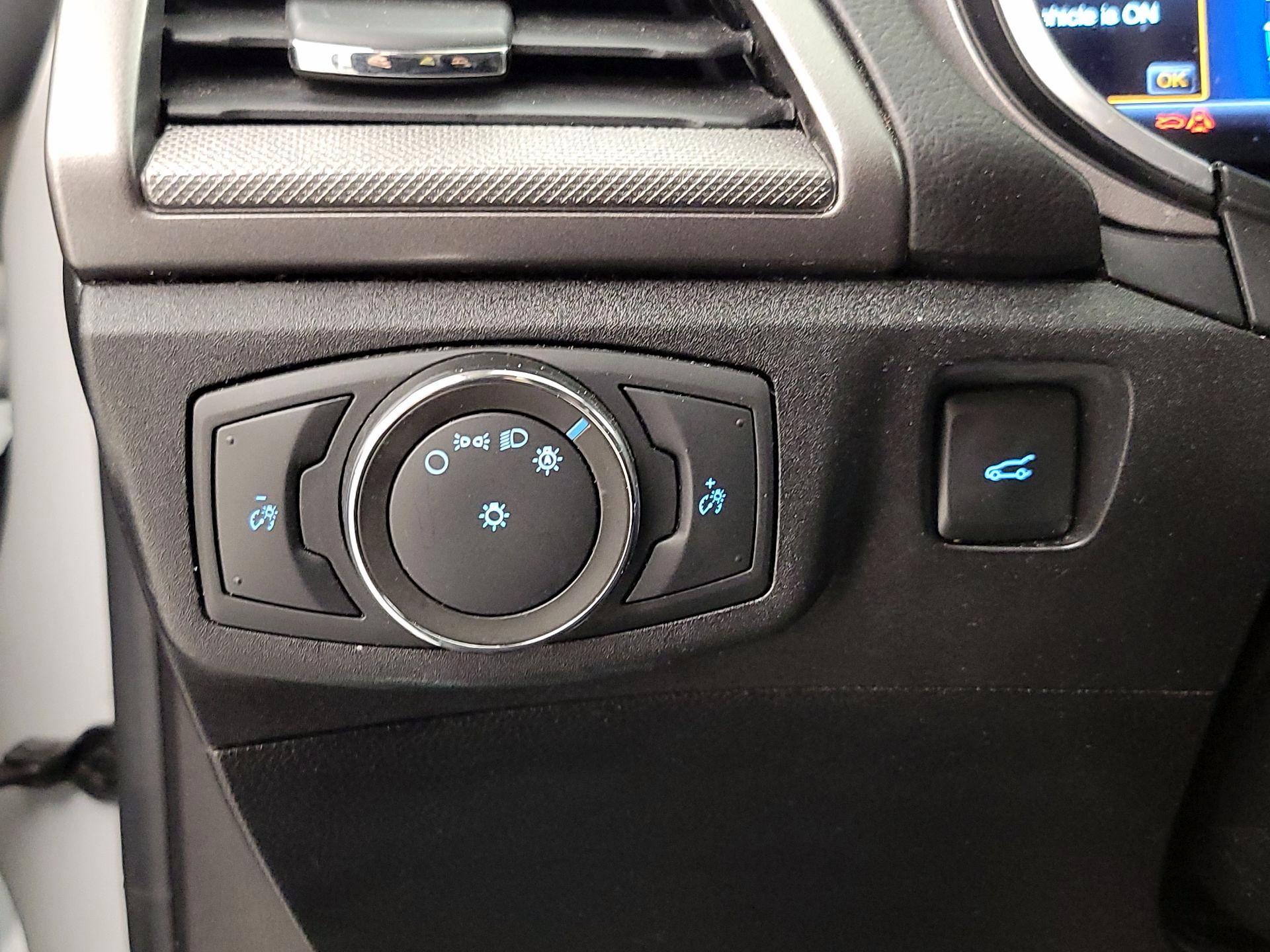 Thumbnail: 2020 Ford Fusion - 13