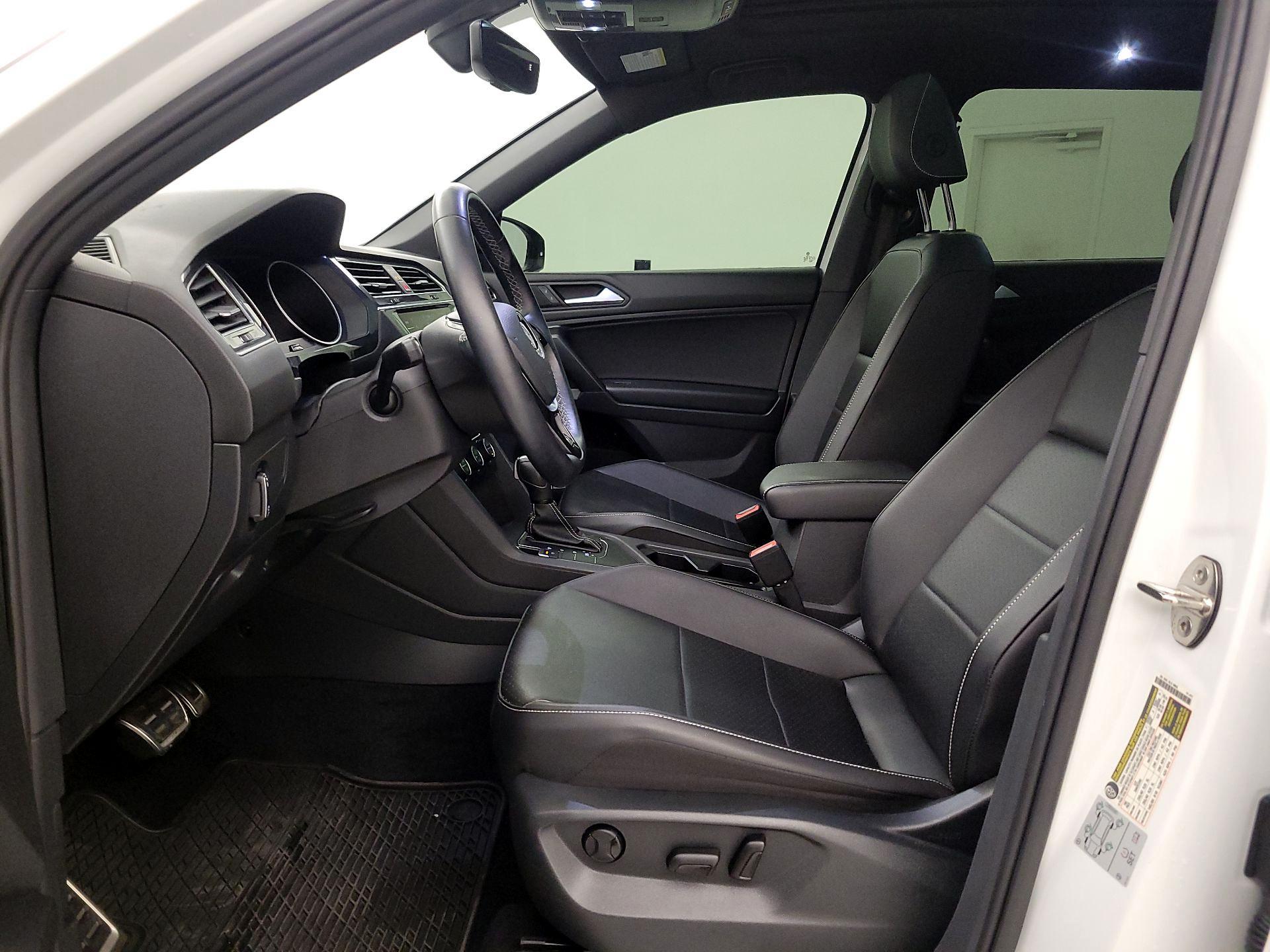 Thumbnail: 2021 Volkswagen Tiguan - 11