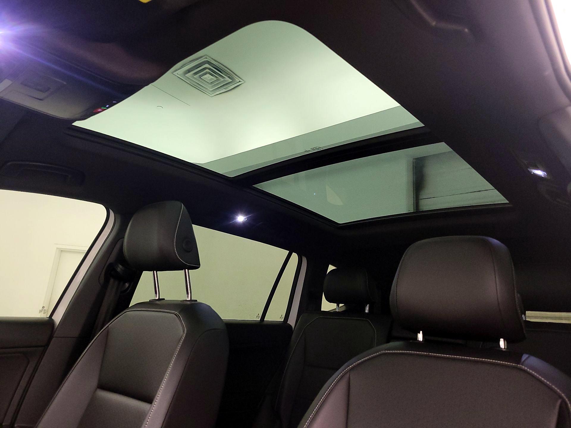 Thumbnail: 2021 Volkswagen Tiguan - 19