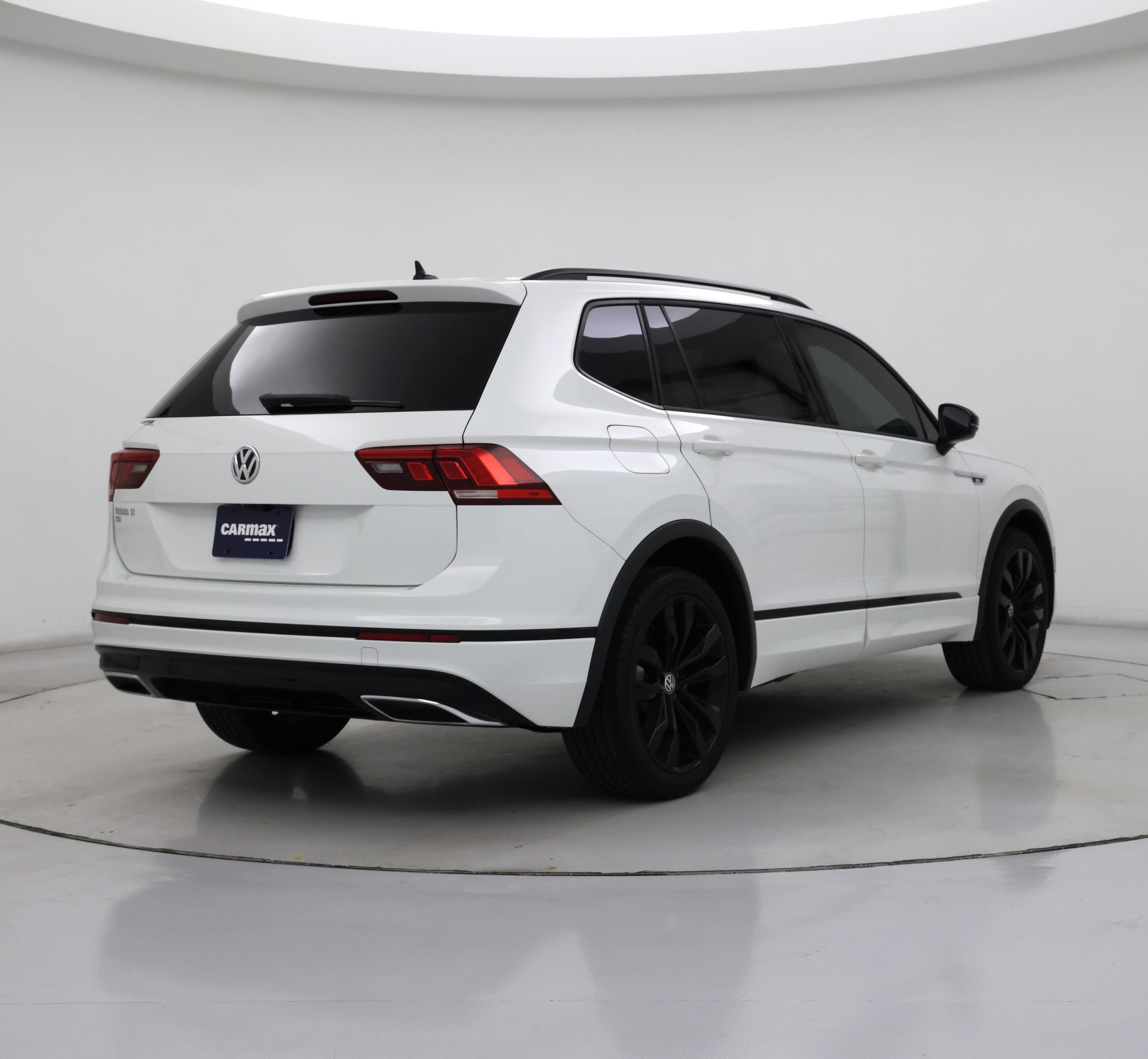 Thumbnail: 2021 Volkswagen Tiguan - 8