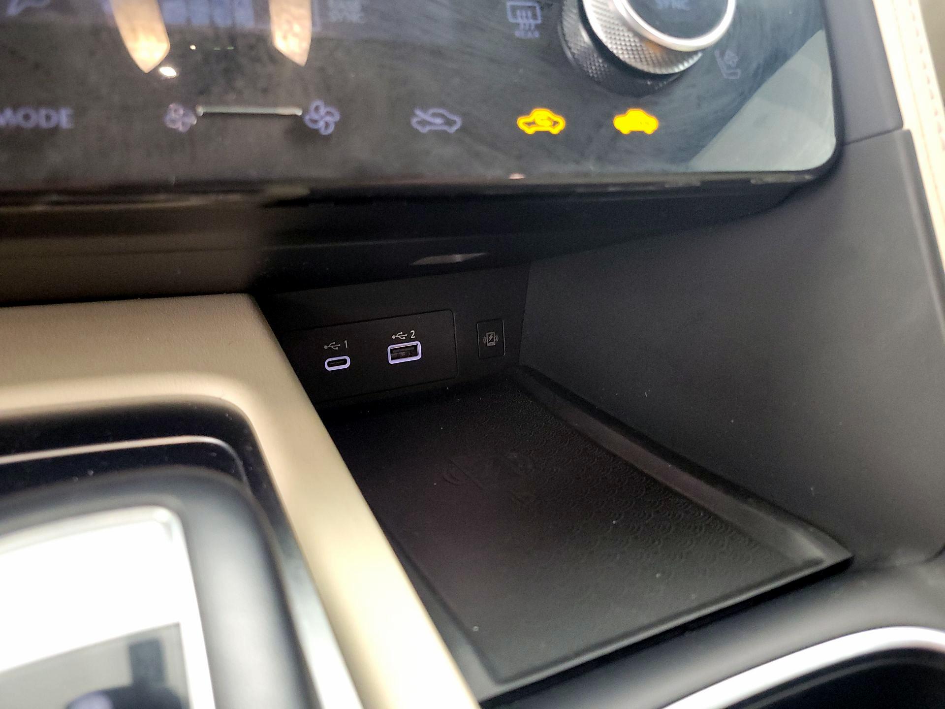 Thumbnail: 2023 INFINITI QX60 - 19