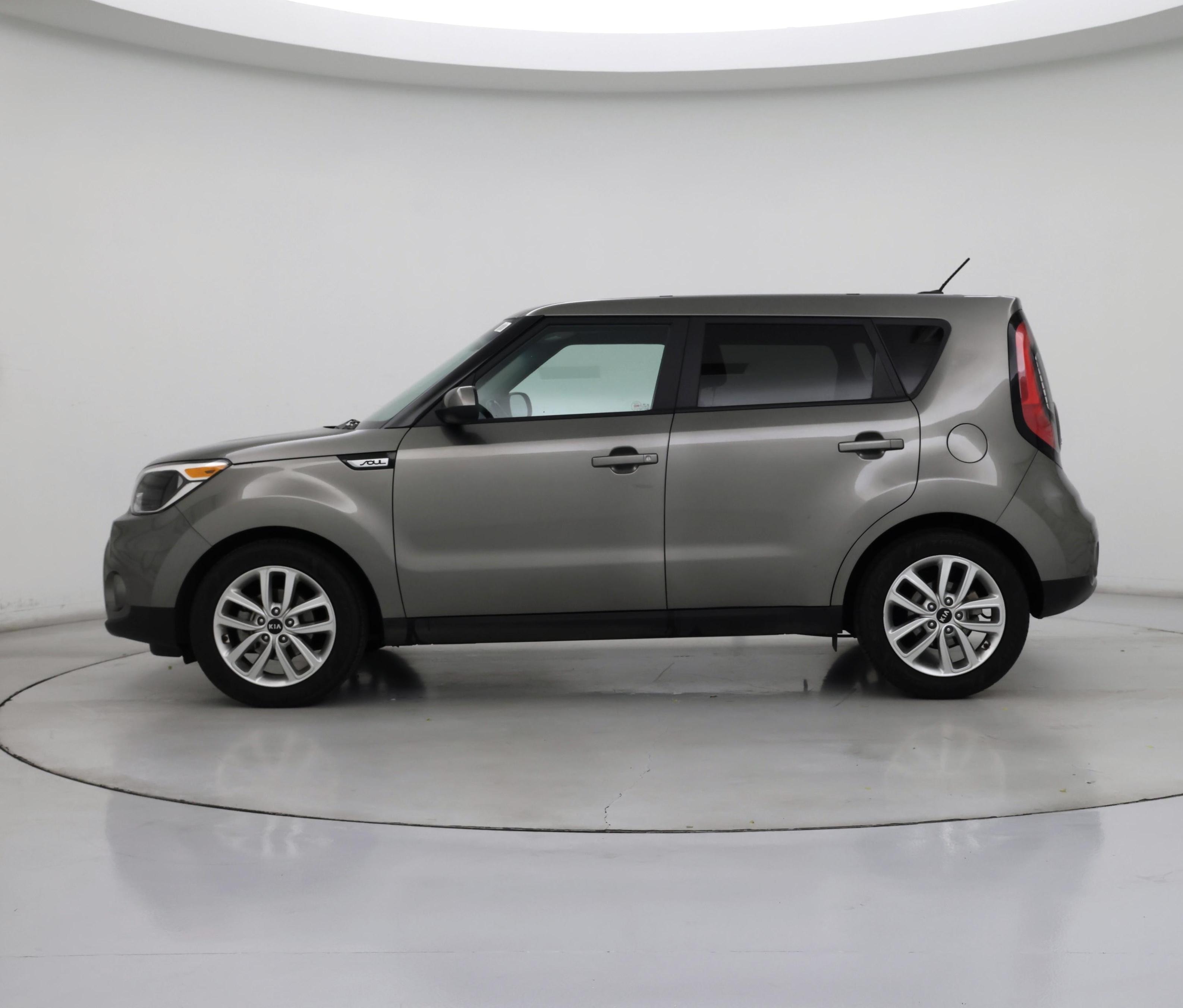 Thumbnail: 2019 Kia Soul - 3