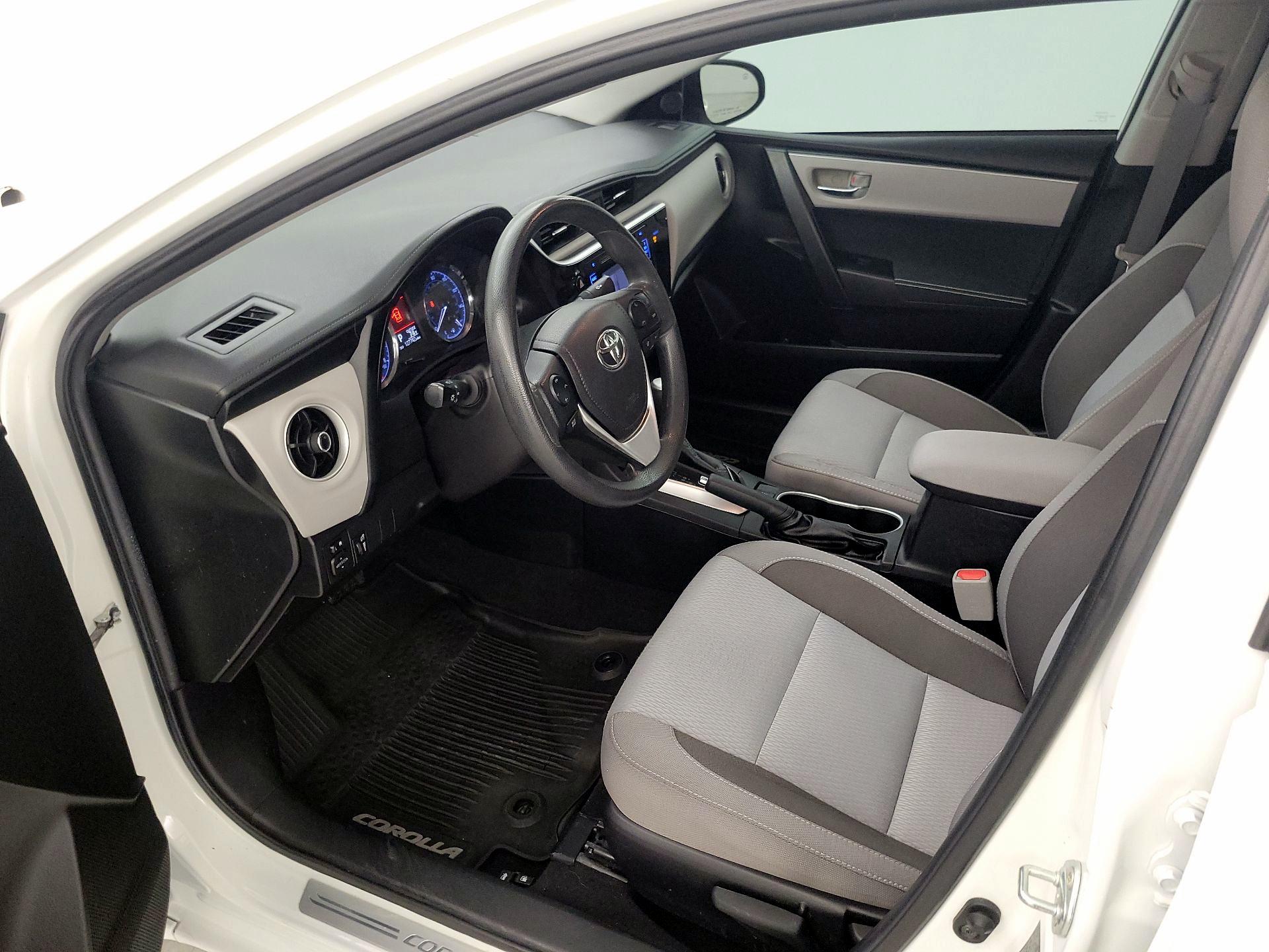 Thumbnail: 2018 Toyota Corolla - 11