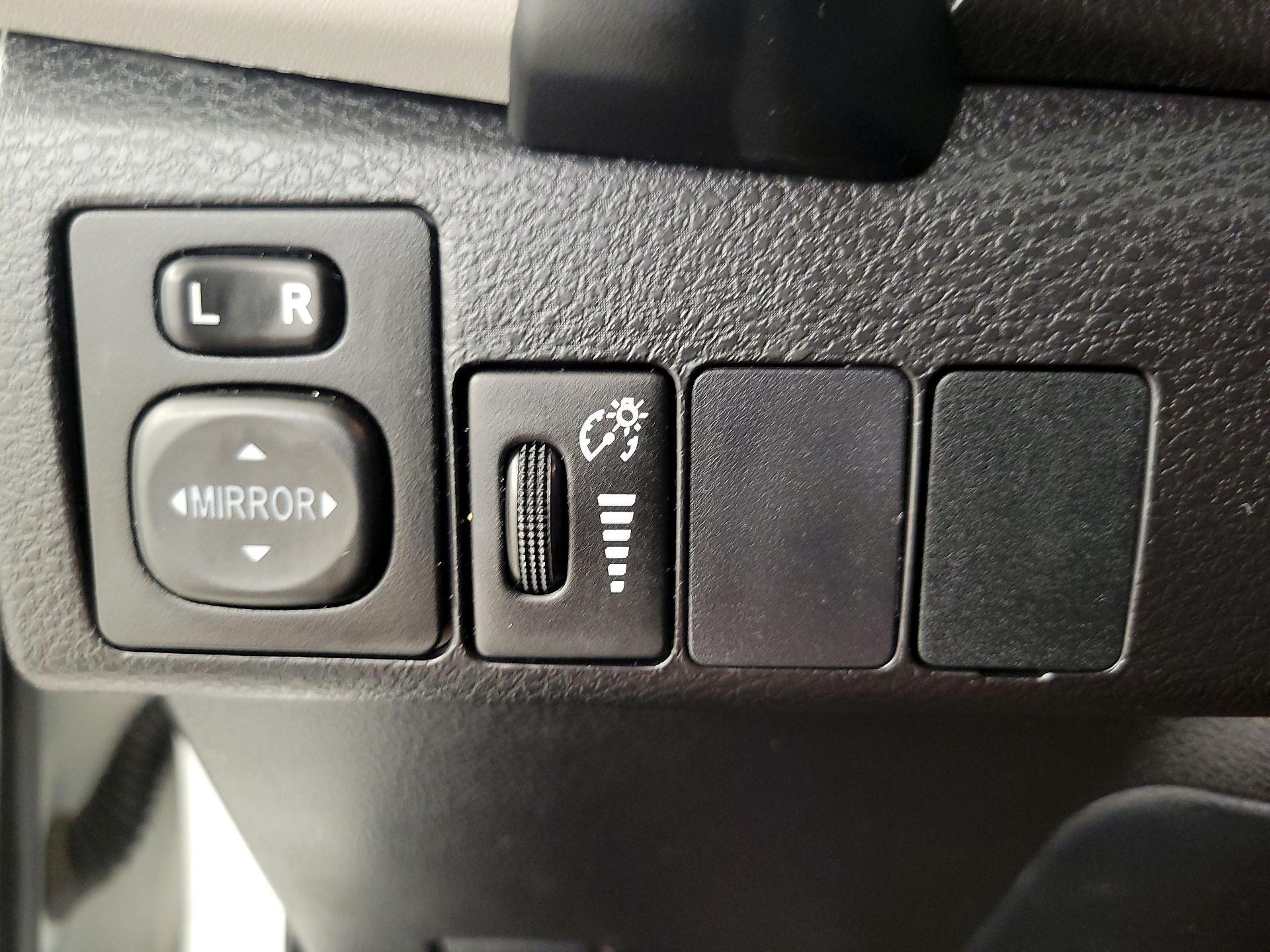 Thumbnail: 2018 Toyota Corolla - 13