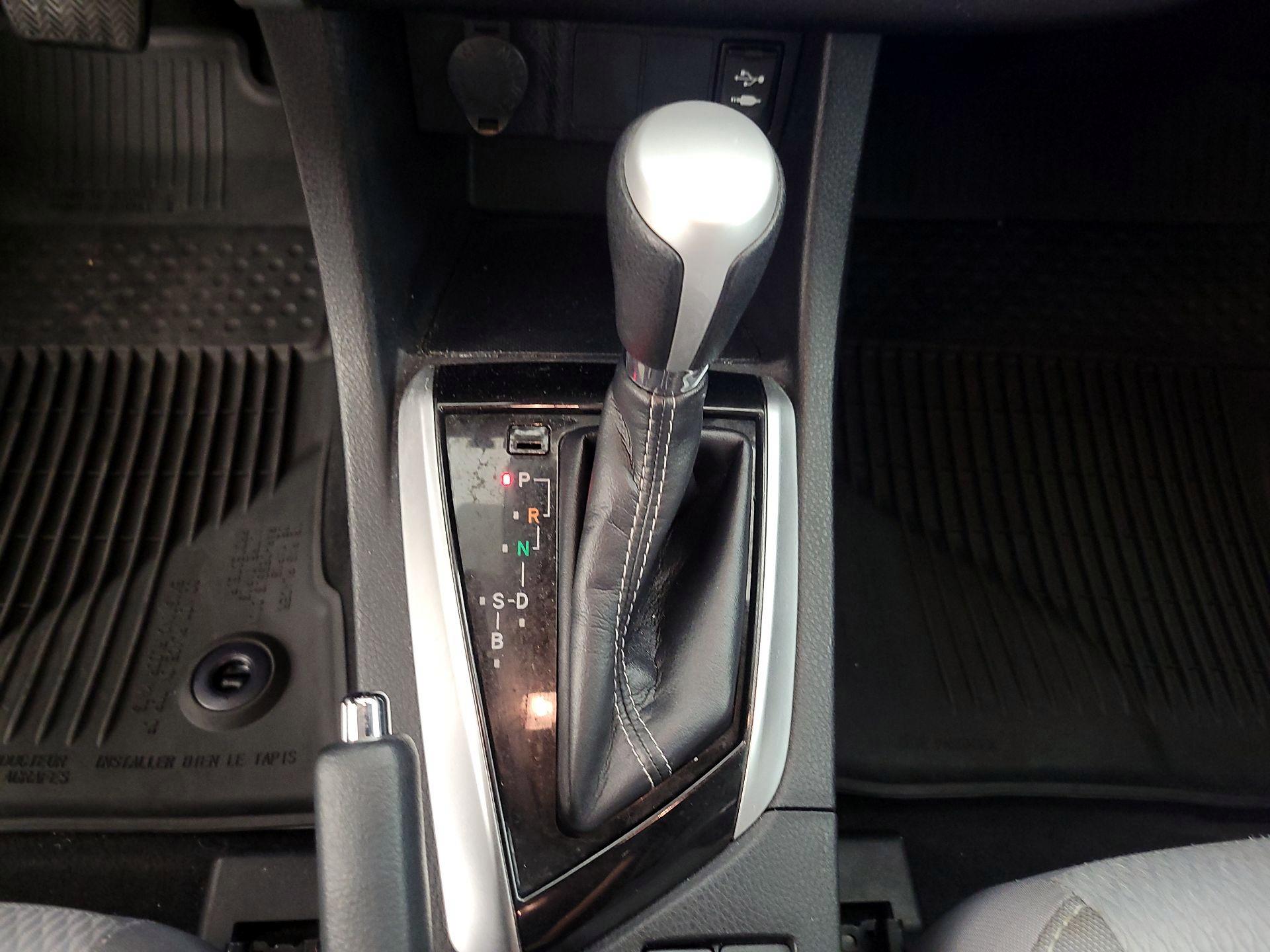 Thumbnail: 2018 Toyota Corolla - 17