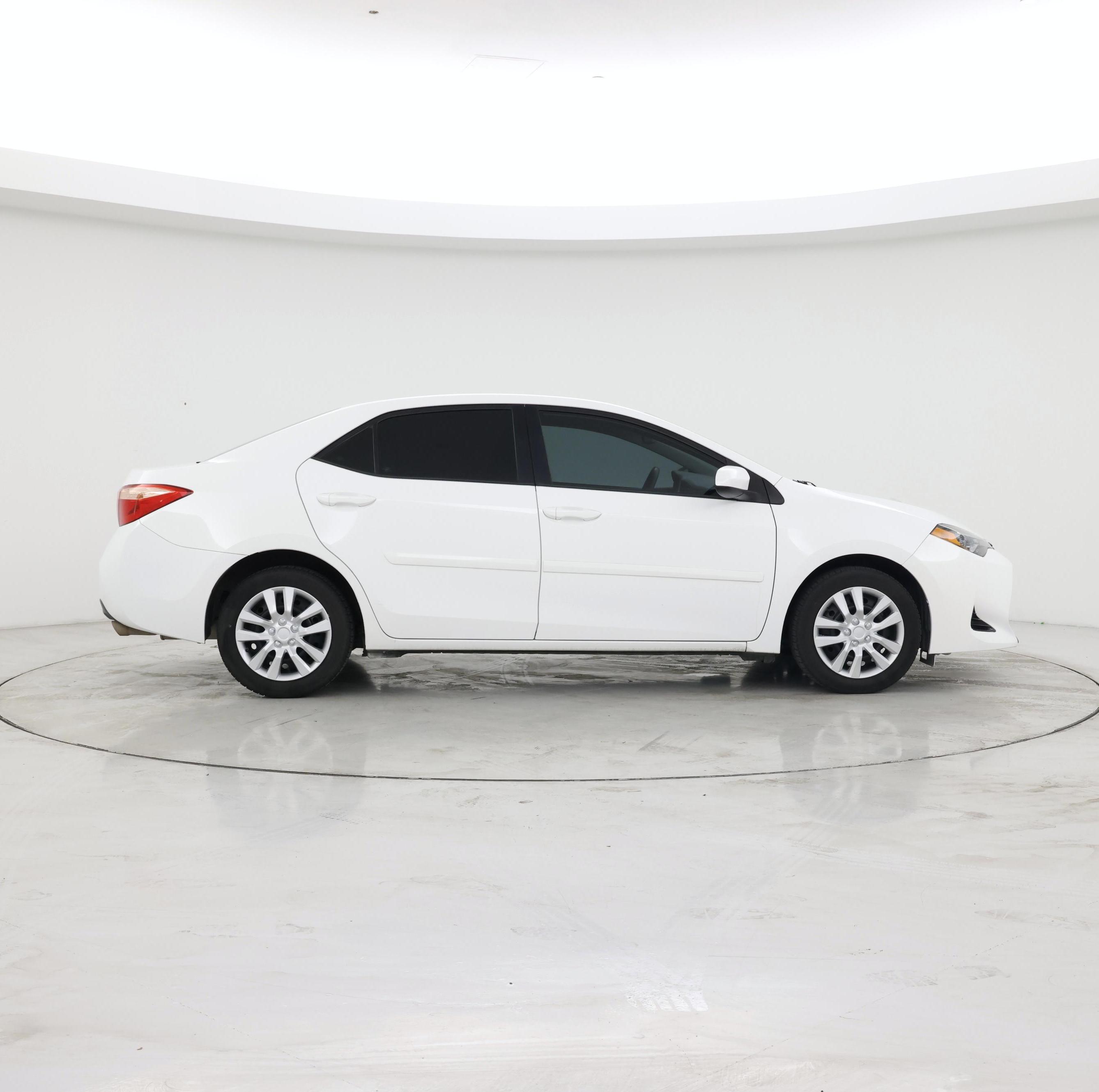 Thumbnail: 2018 Toyota Corolla - 7