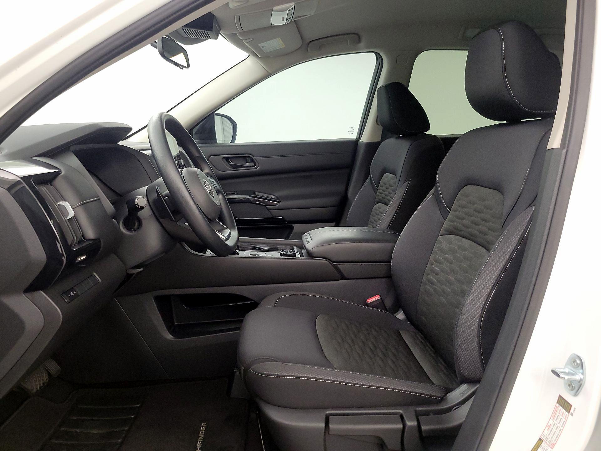 Thumbnail: 2025 Nissan Pathfinder - 11