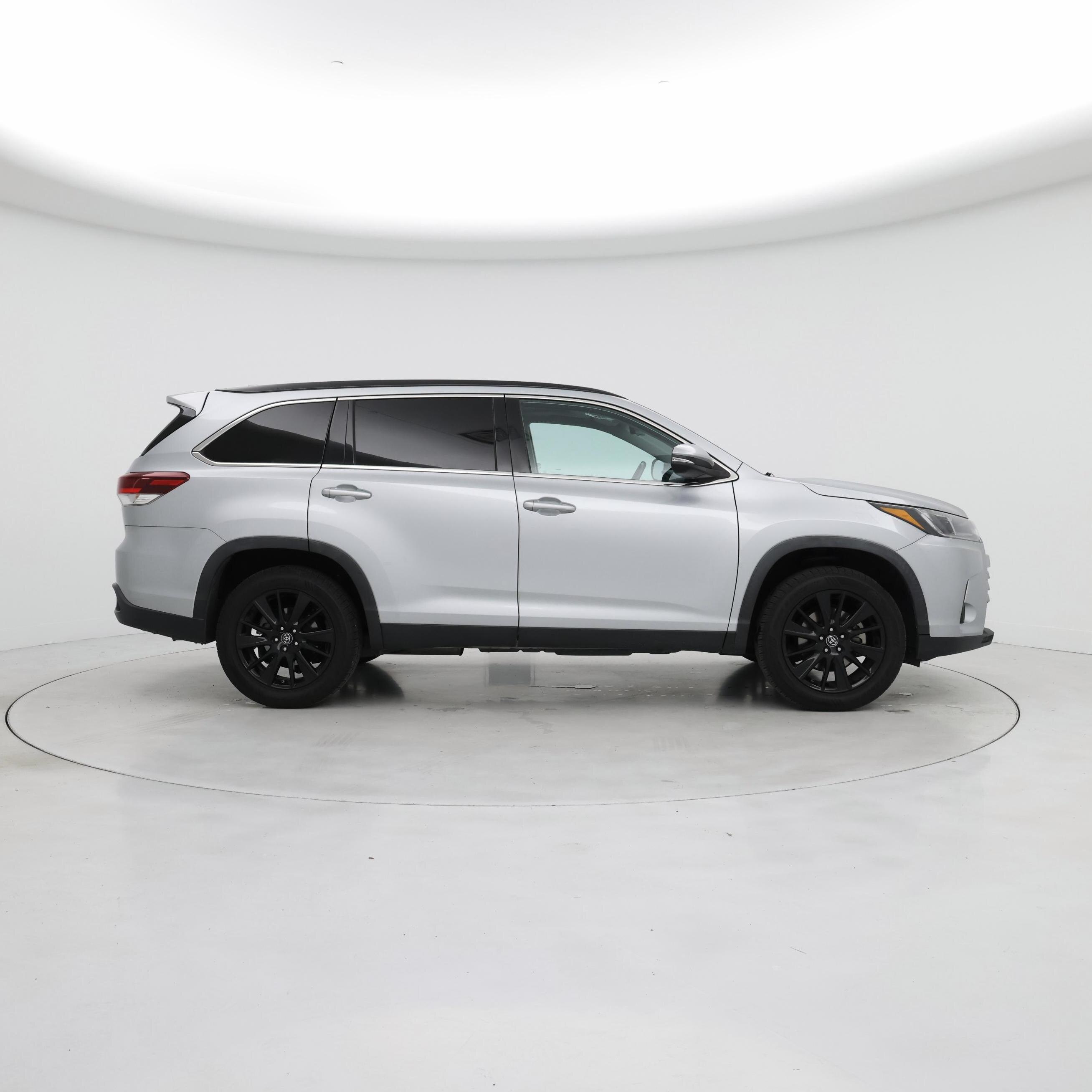 Thumbnail: 2019 Toyota Highlander - 7