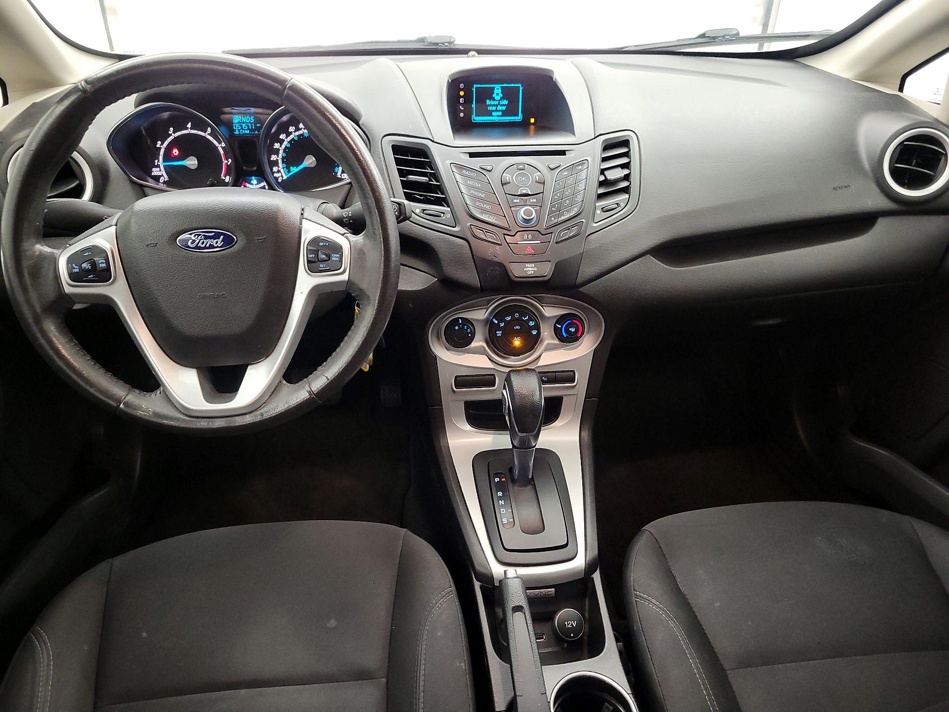 Thumbnail: 2015 Ford Fiesta - 9