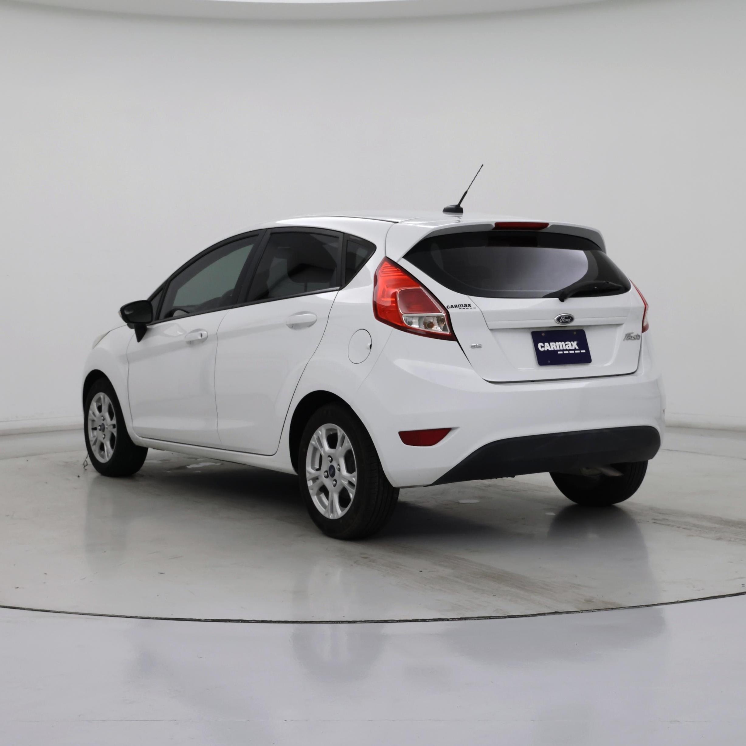 Thumbnail: 2015 Ford Fiesta - 2