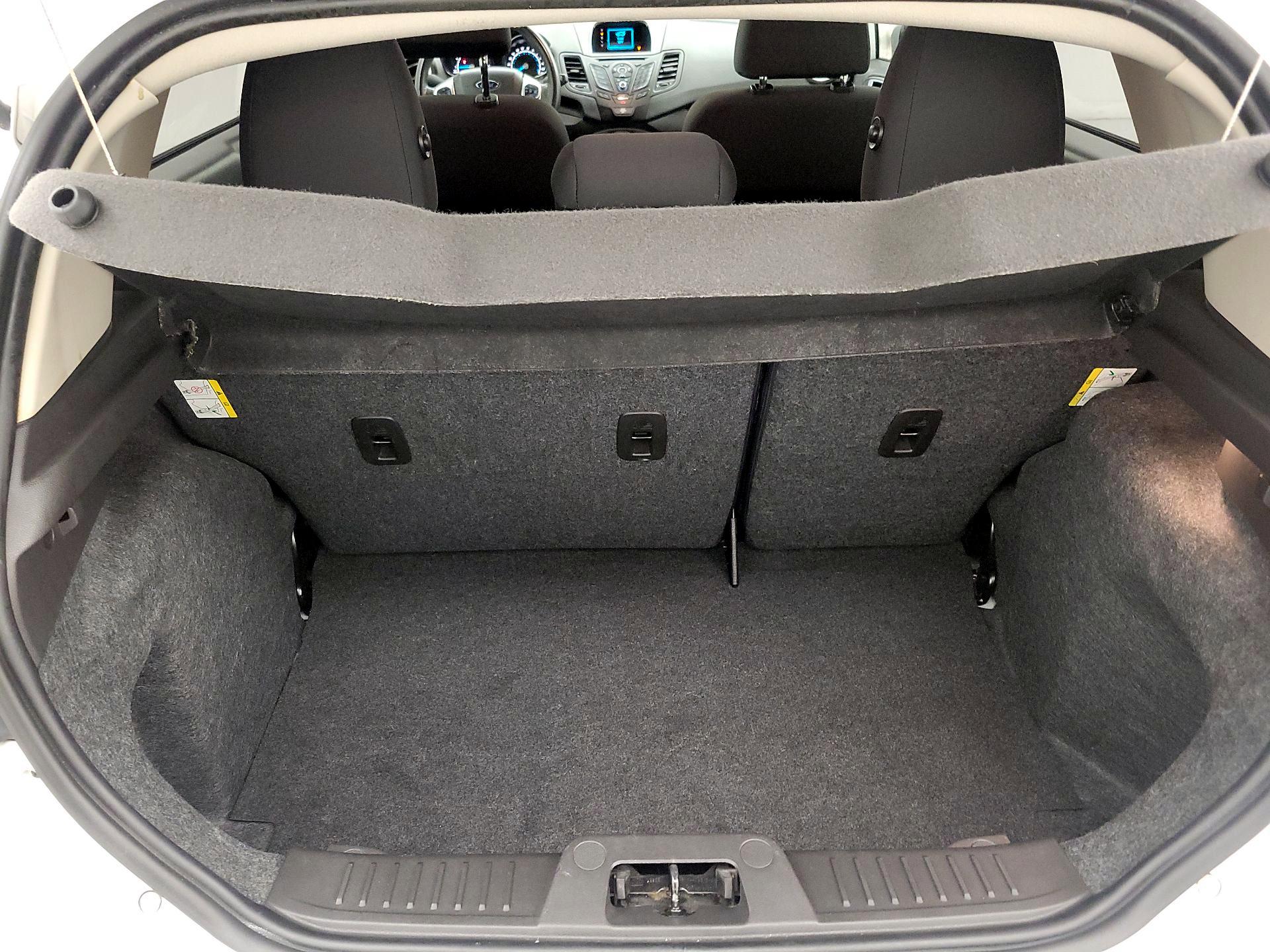 Thumbnail: 2015 Ford Fiesta - 19