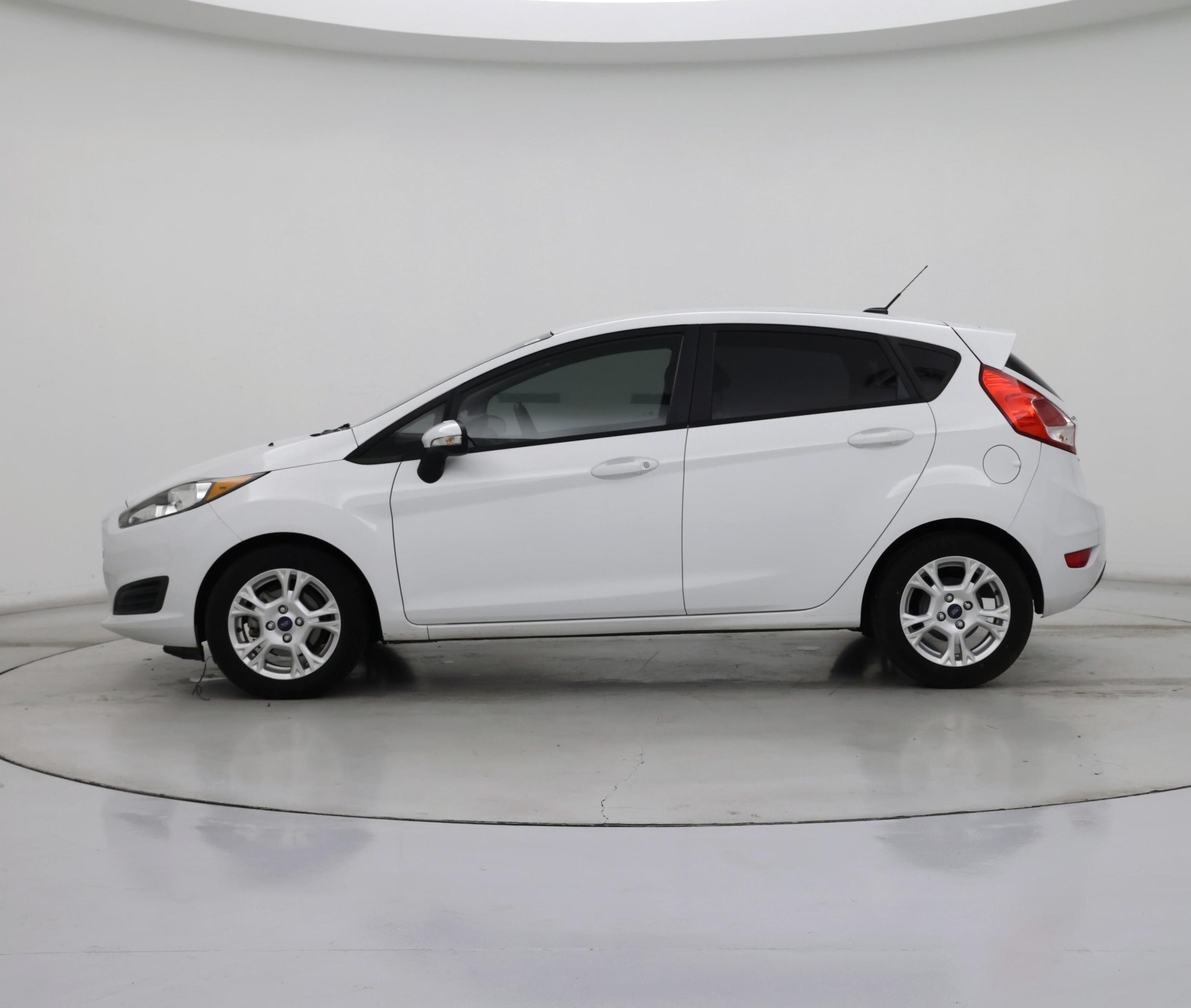 Thumbnail: 2015 Ford Fiesta - 3
