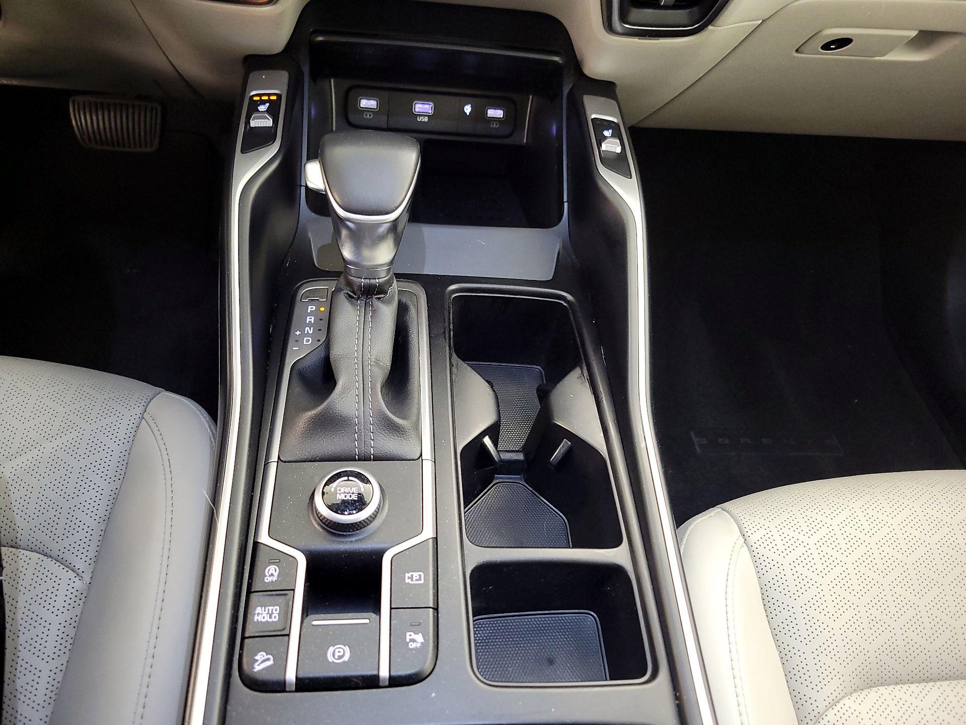 Thumbnail: 2023 Kia Sorento - 18