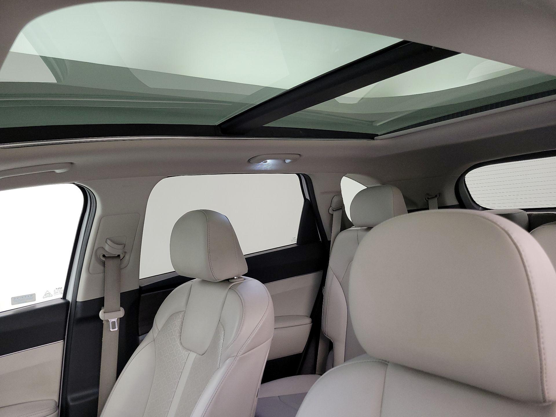 Thumbnail: 2023 Kia Sorento - 20