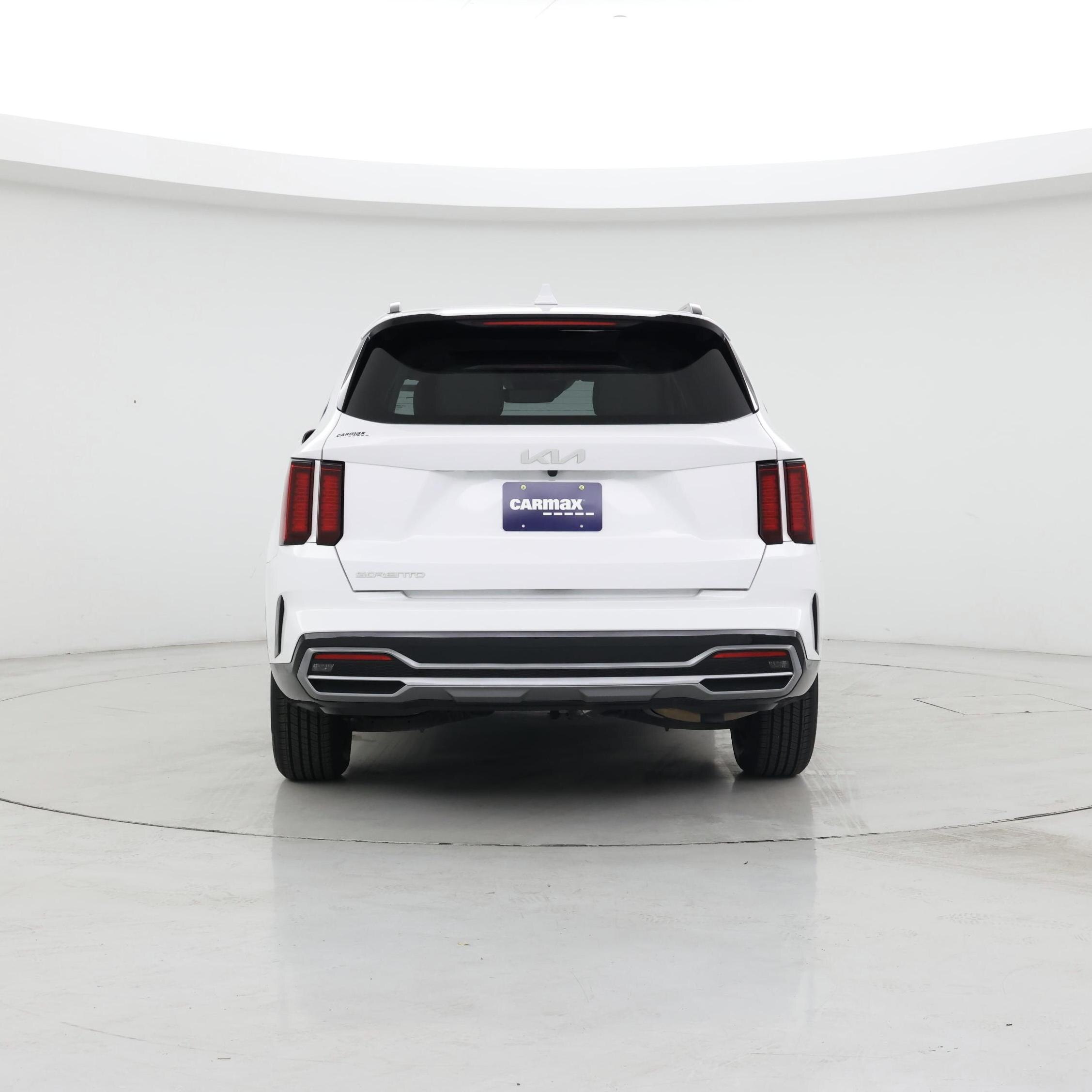 Thumbnail: 2023 Kia Sorento - 6