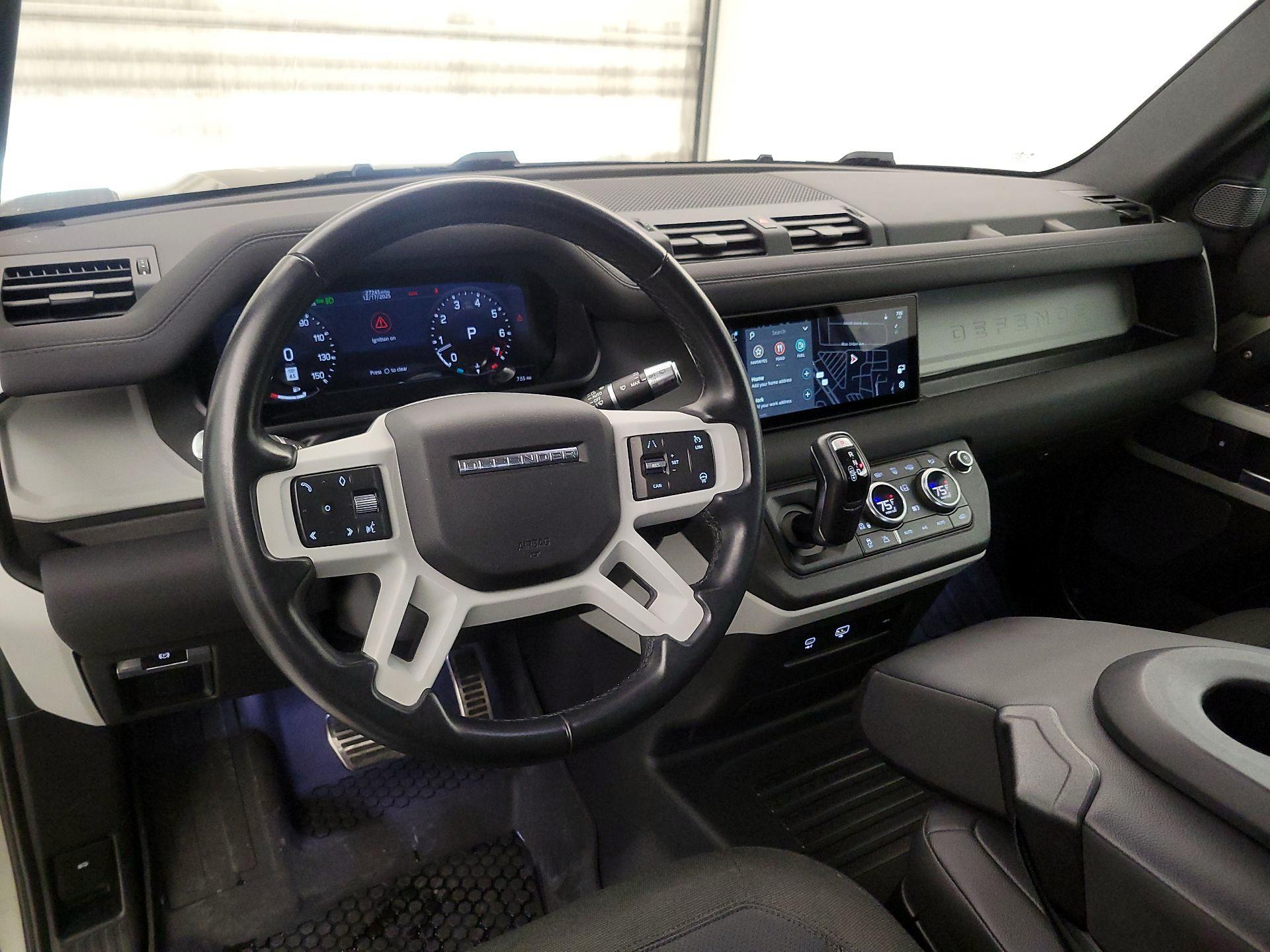 Thumbnail: 2021 Land Rover Defender - 9