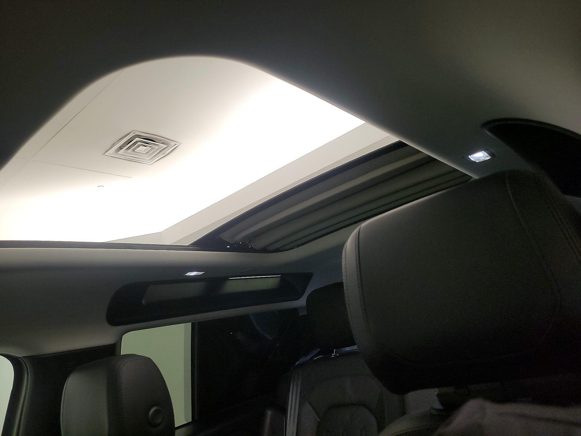 Thumbnail: 2021 Land Rover Defender - 20