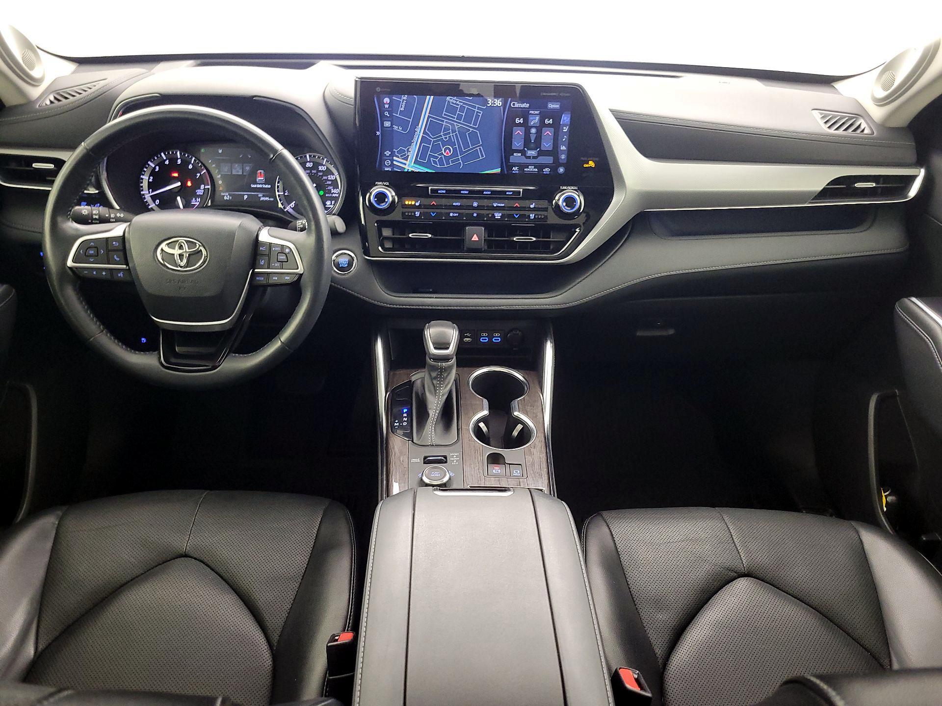 Thumbnail: 2022 Toyota Highlander - 9