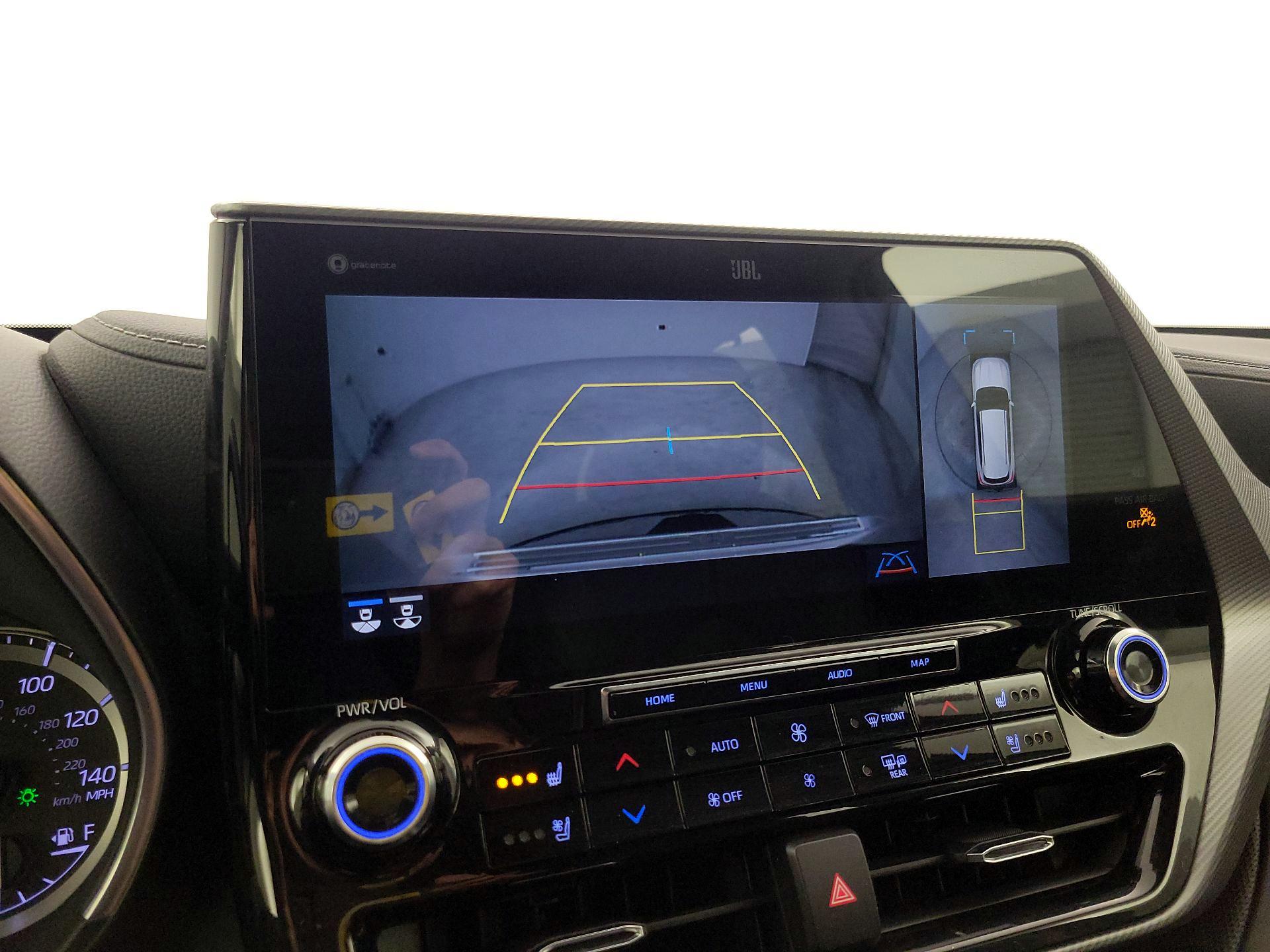 Thumbnail: 2022 Toyota Highlander - 15