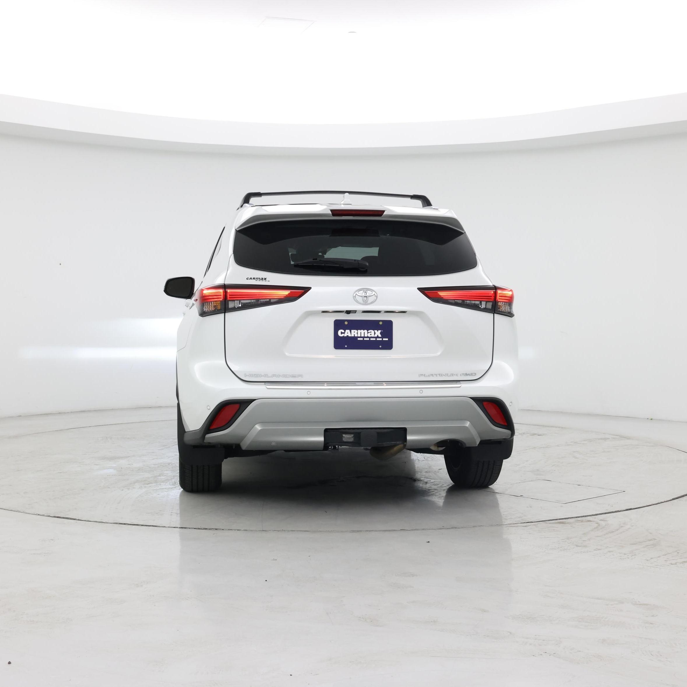 Thumbnail: 2022 Toyota Highlander - 6