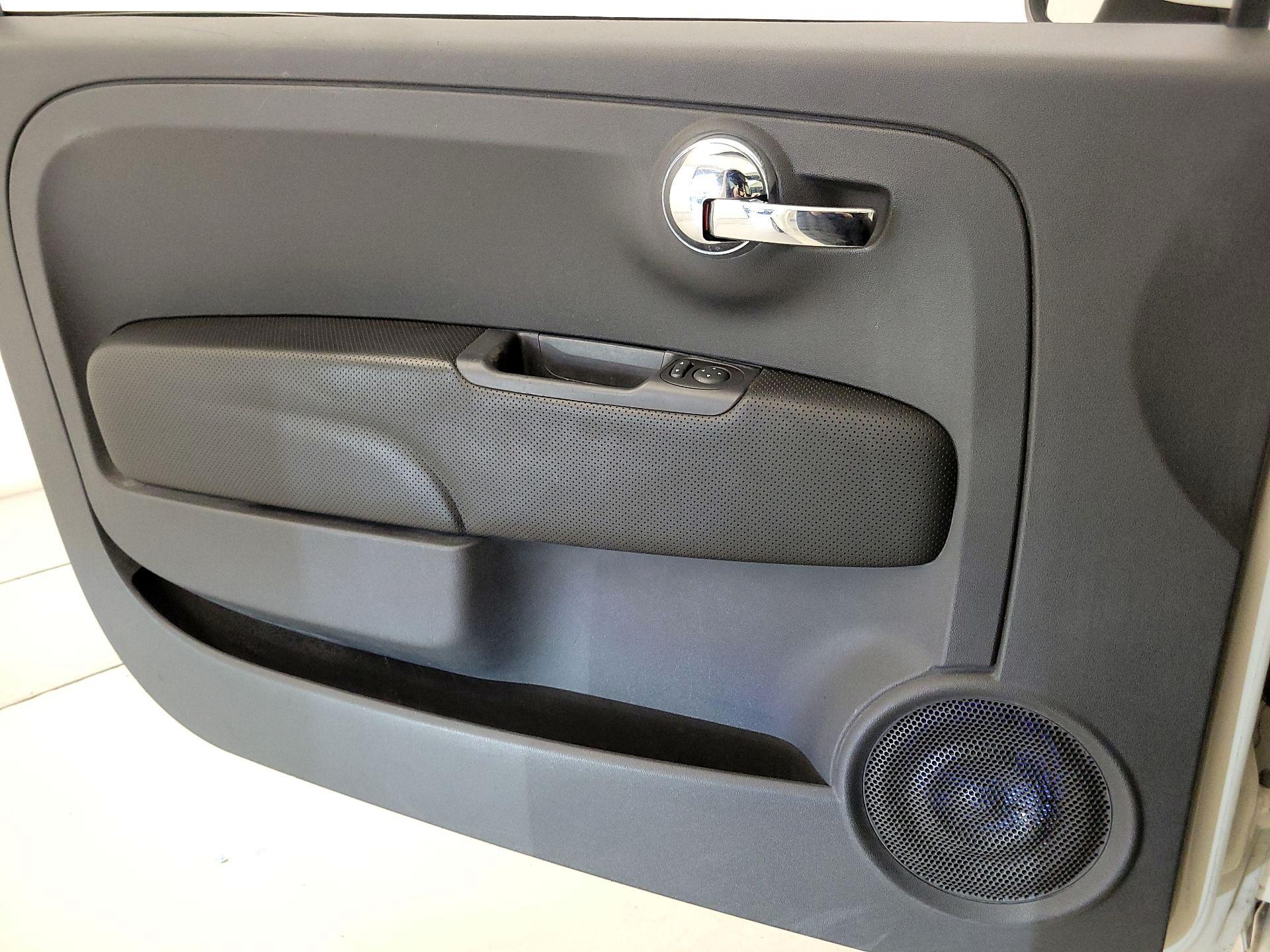 Thumbnail: 2015 Fiat 500 - 12