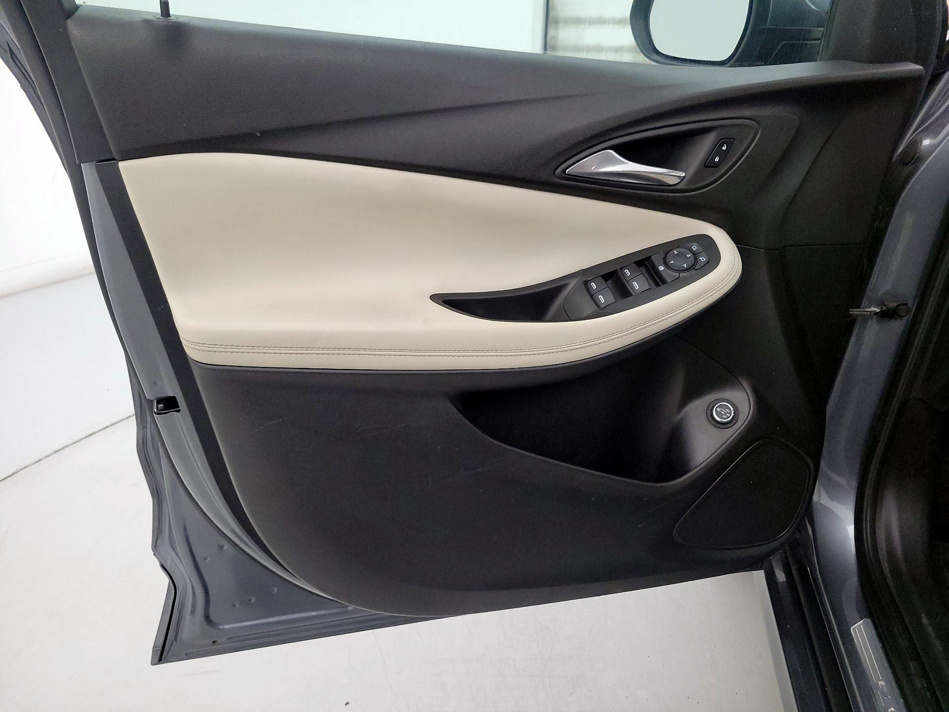 Thumbnail: 2022 Buick Encore GX - 12