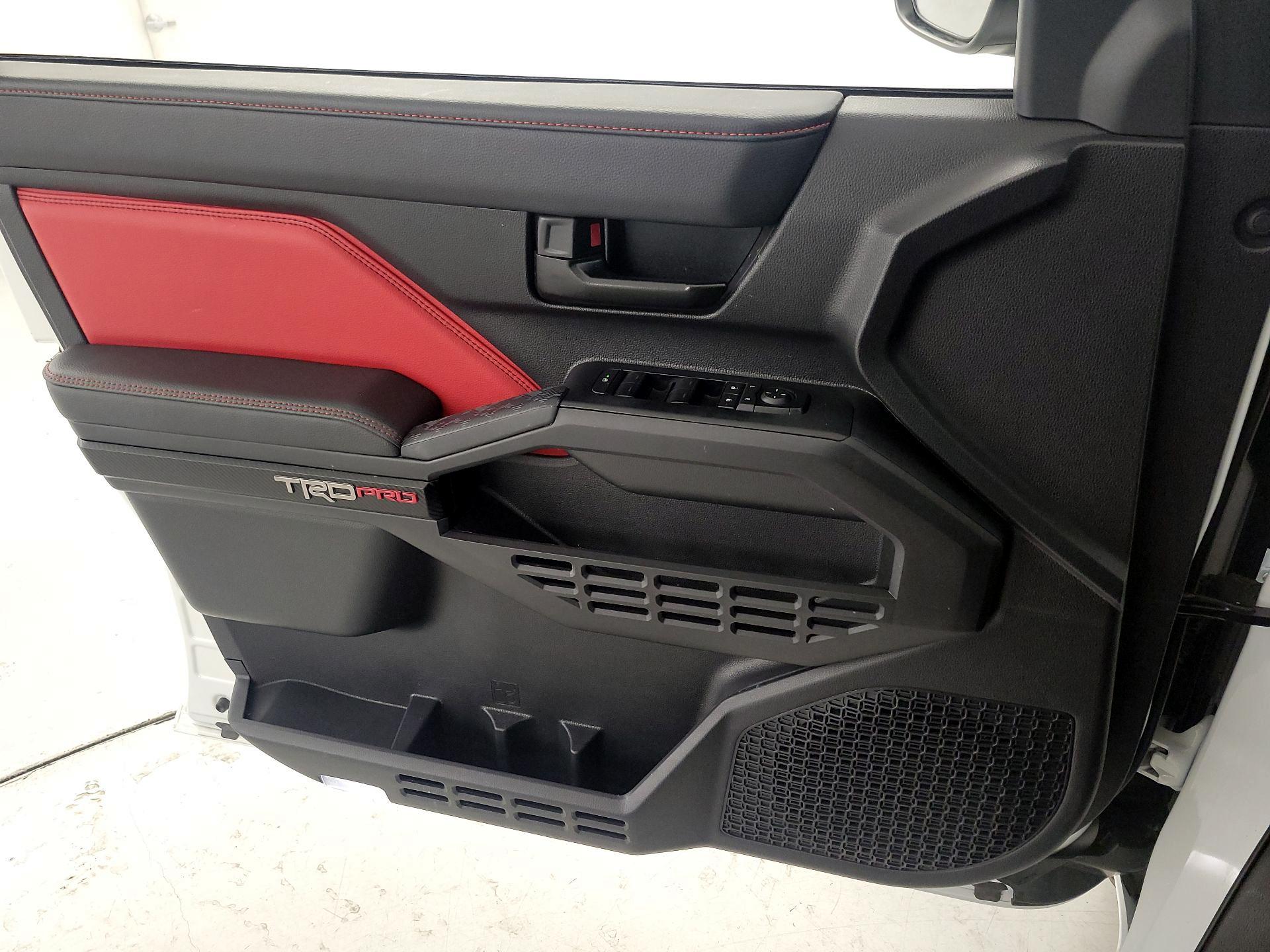 Thumbnail: 2025 Toyota Tacoma - 12