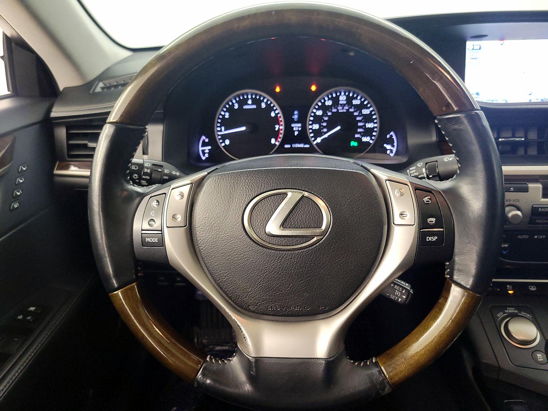 Thumbnail: 2014 Lexus ES - 10