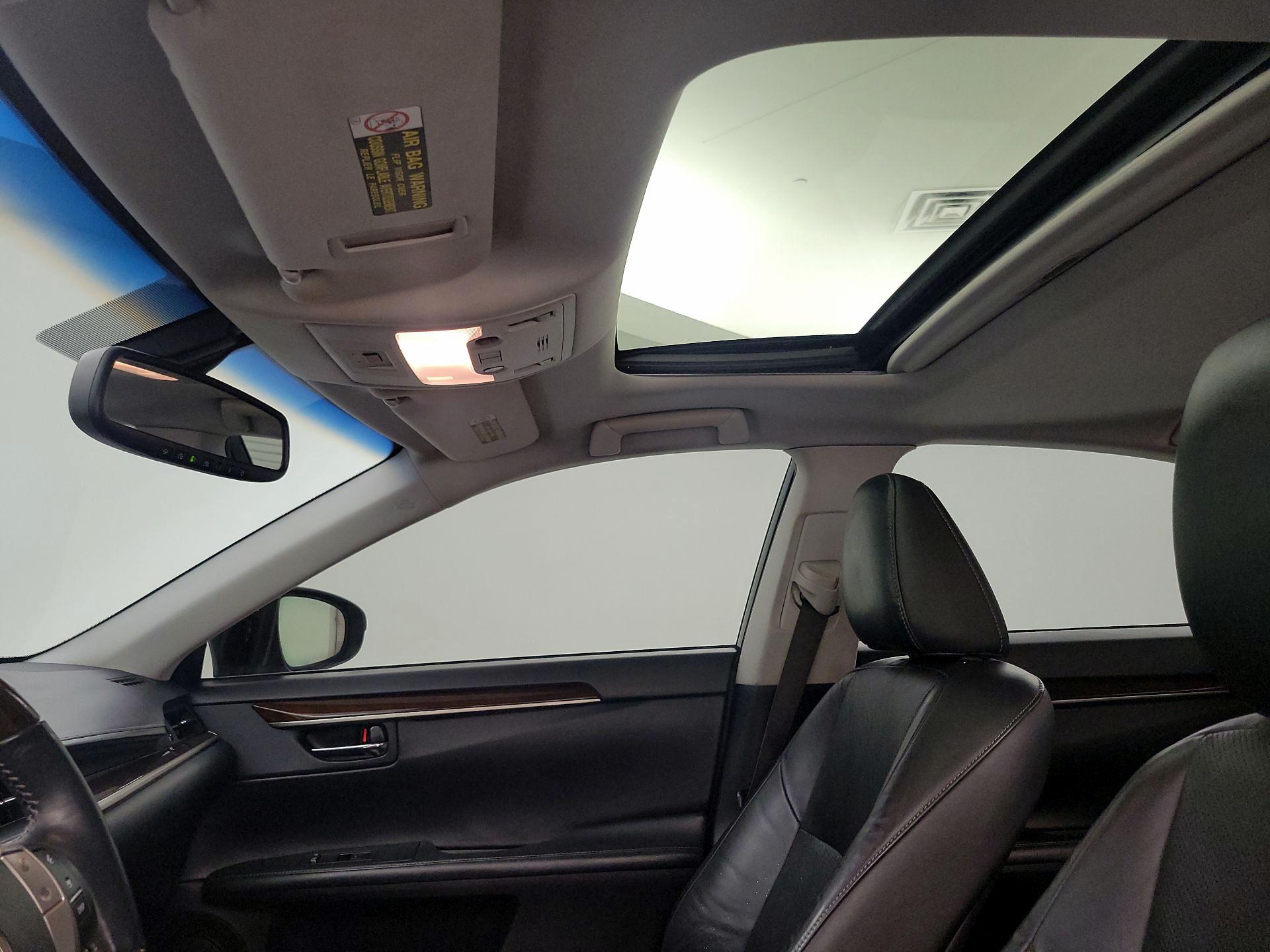 Thumbnail: 2014 Lexus ES - 20