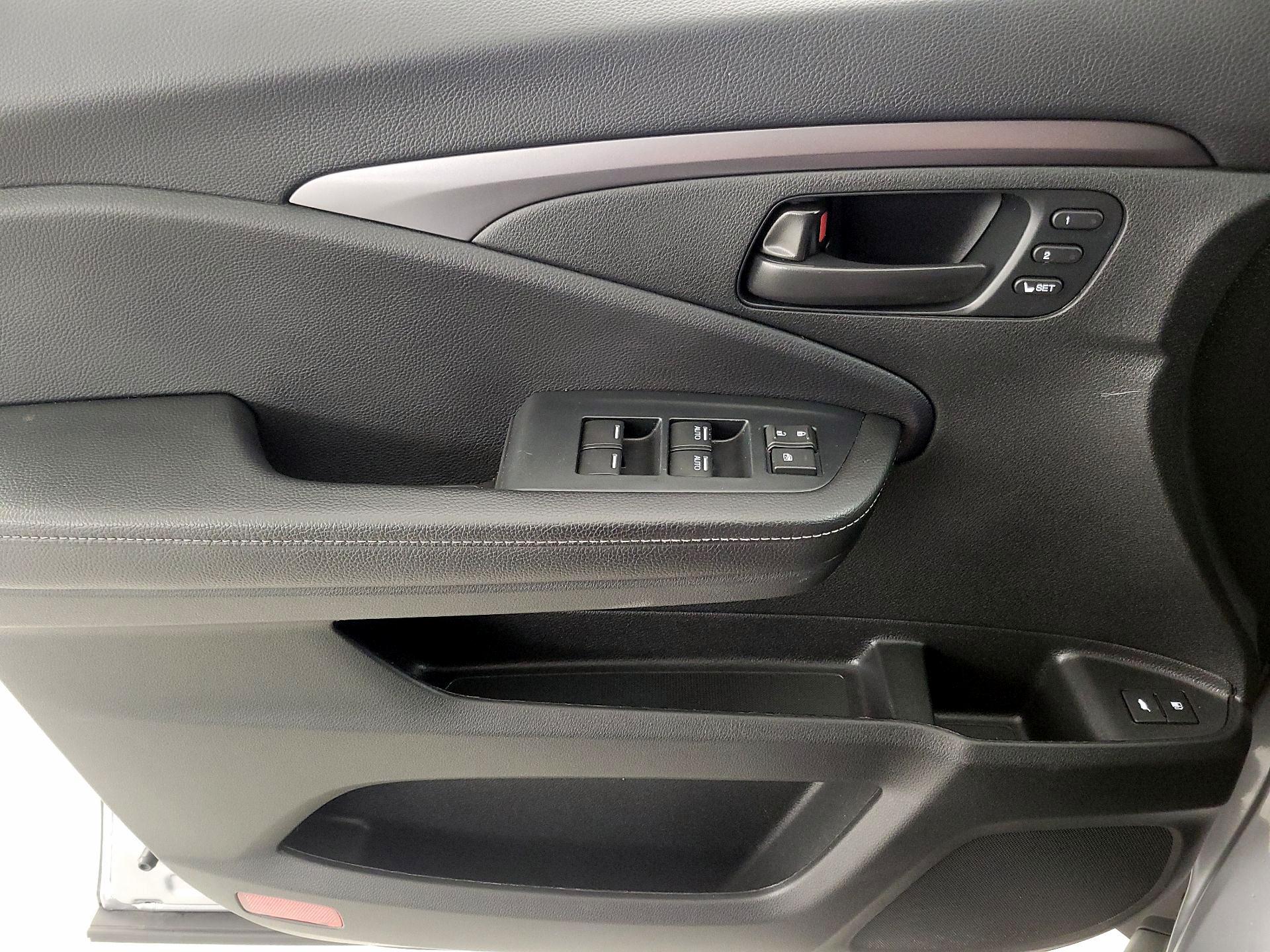 Thumbnail: 2023 Honda Passport - 12