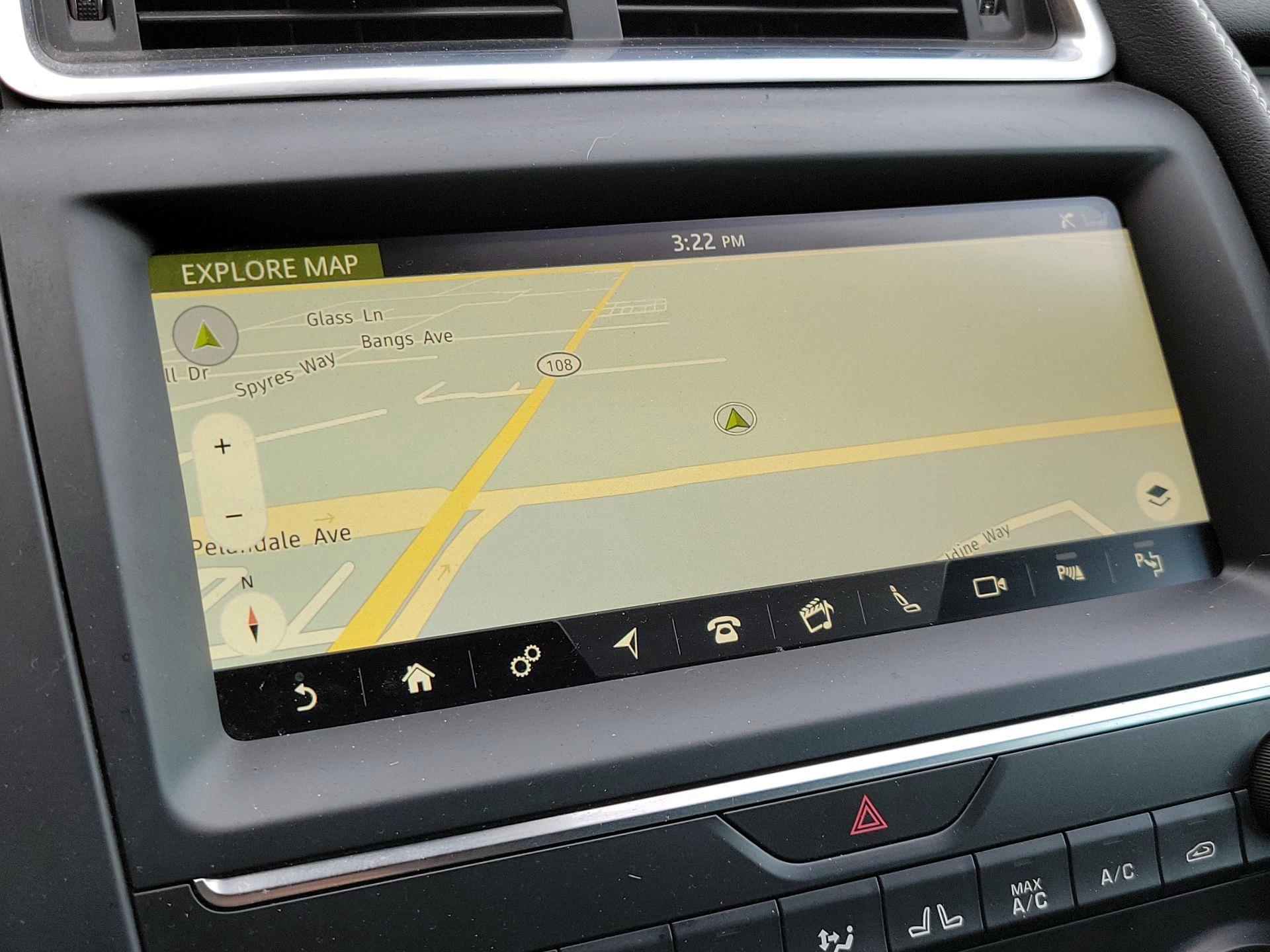 Thumbnail: 2018 Jaguar E-Pace - 14