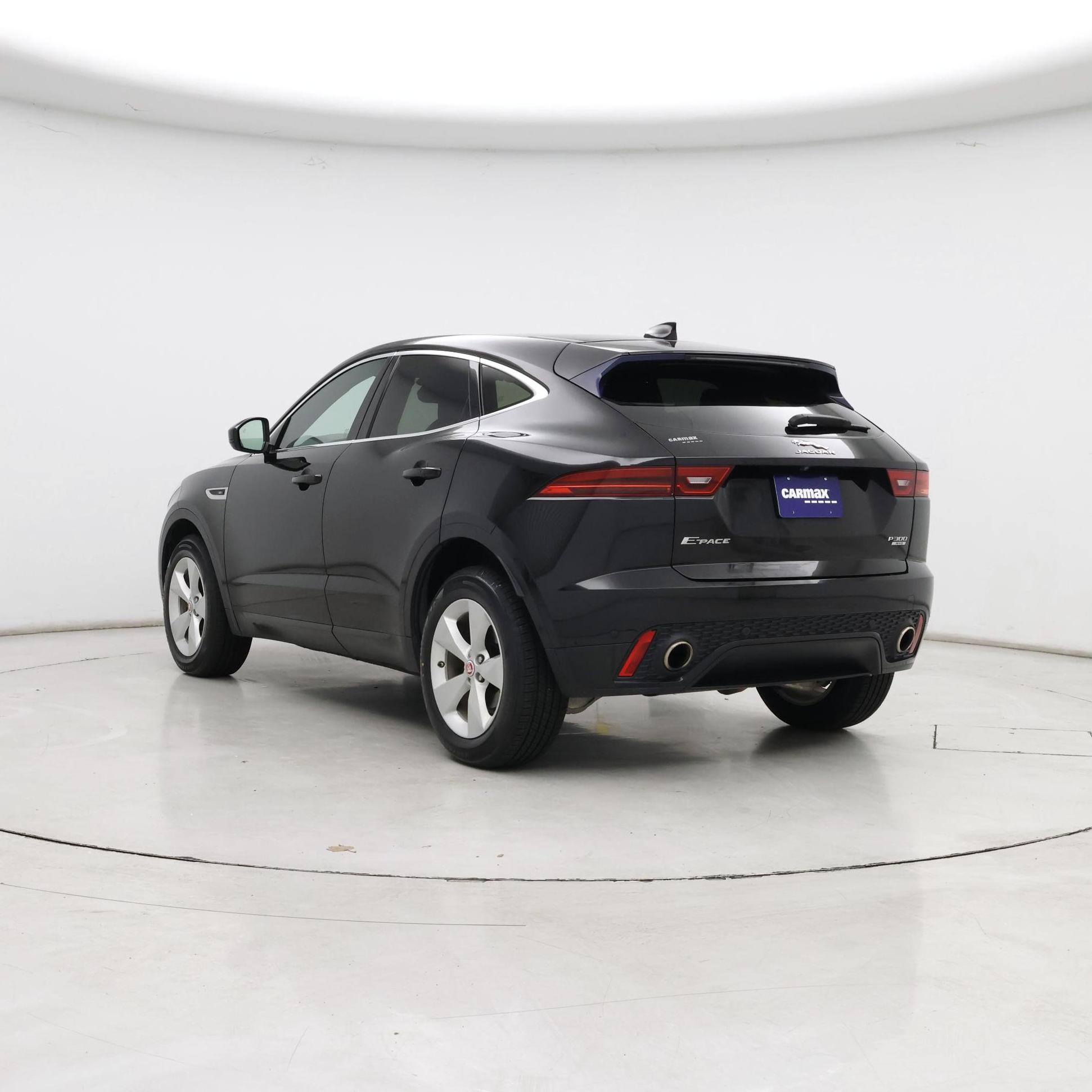 Thumbnail: 2018 Jaguar E-Pace - 2