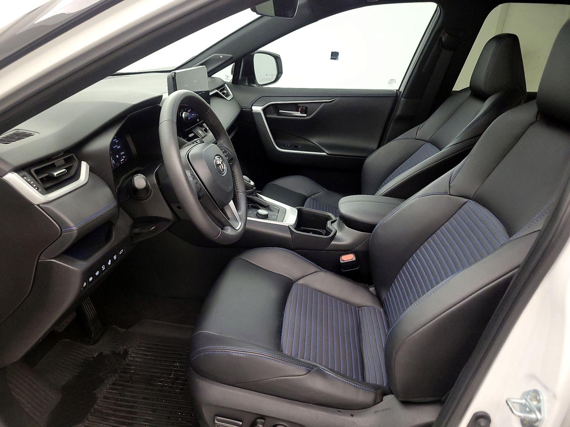 Thumbnail: 2024 Toyota RAV4 - 11