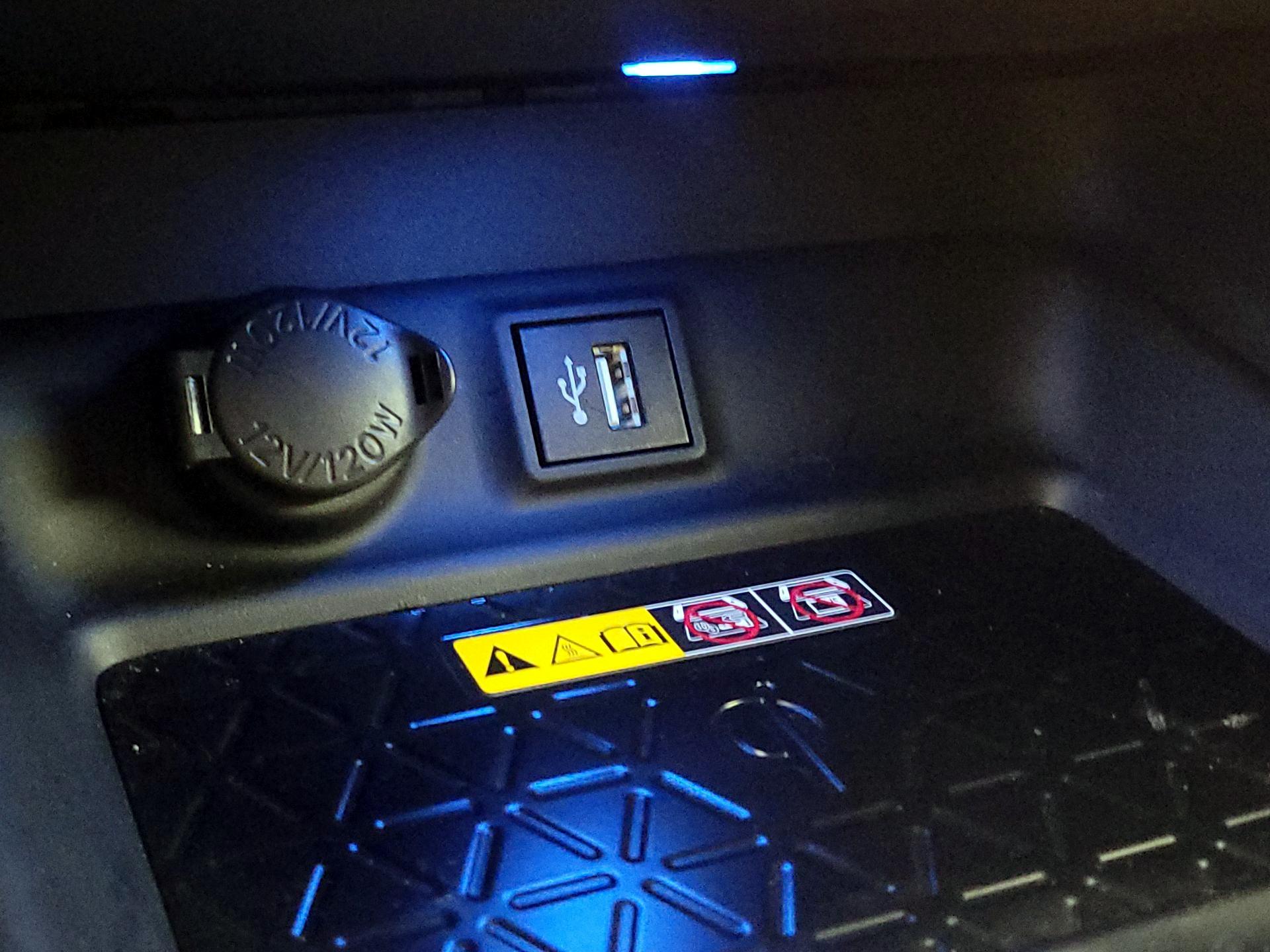 Thumbnail: 2024 Toyota RAV4 - 18