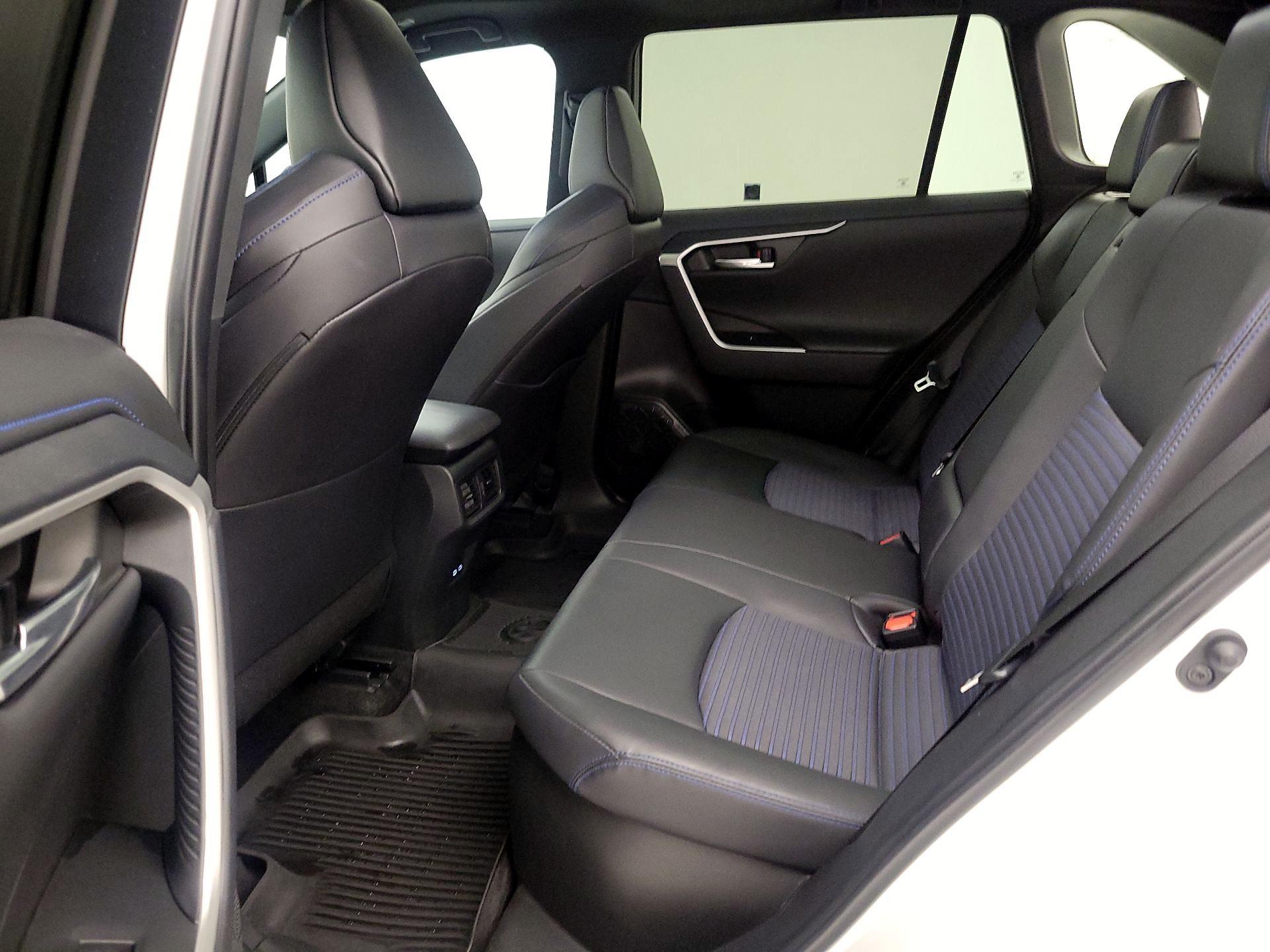 Thumbnail: 2024 Toyota RAV4 - 20