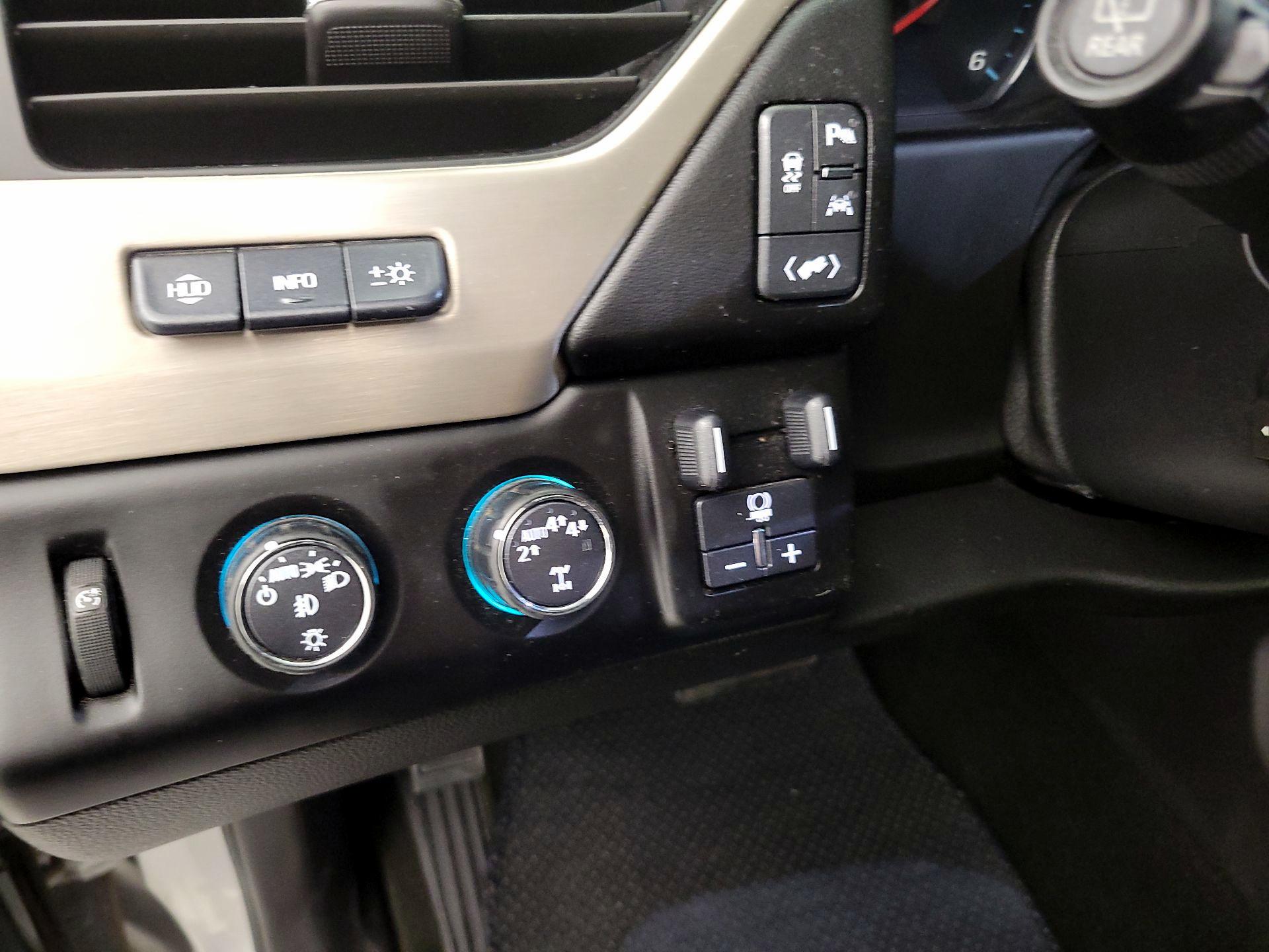 Thumbnail: 2017 GMC Yukon - 13