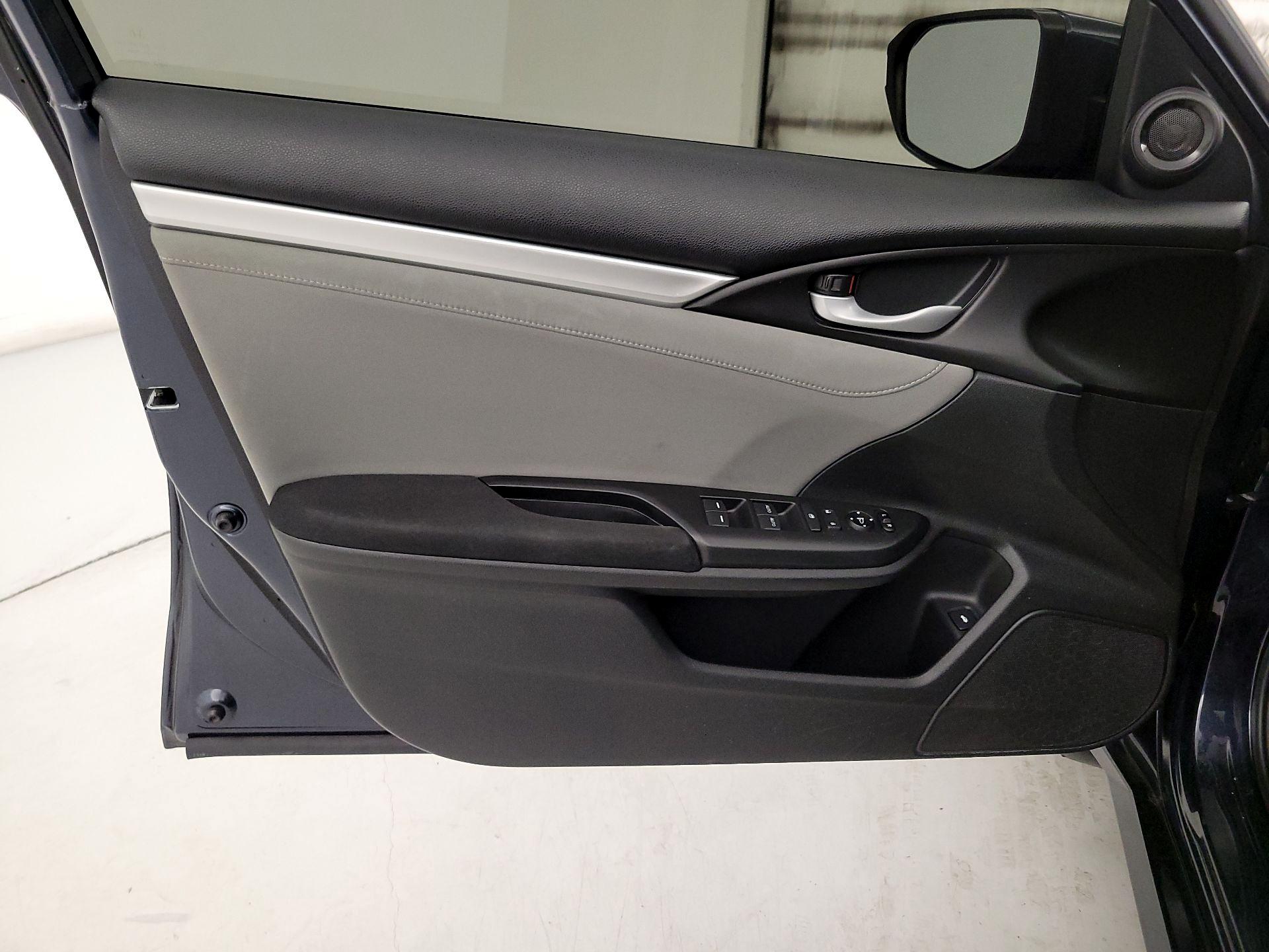 Thumbnail: 2018 Honda Civic - 12