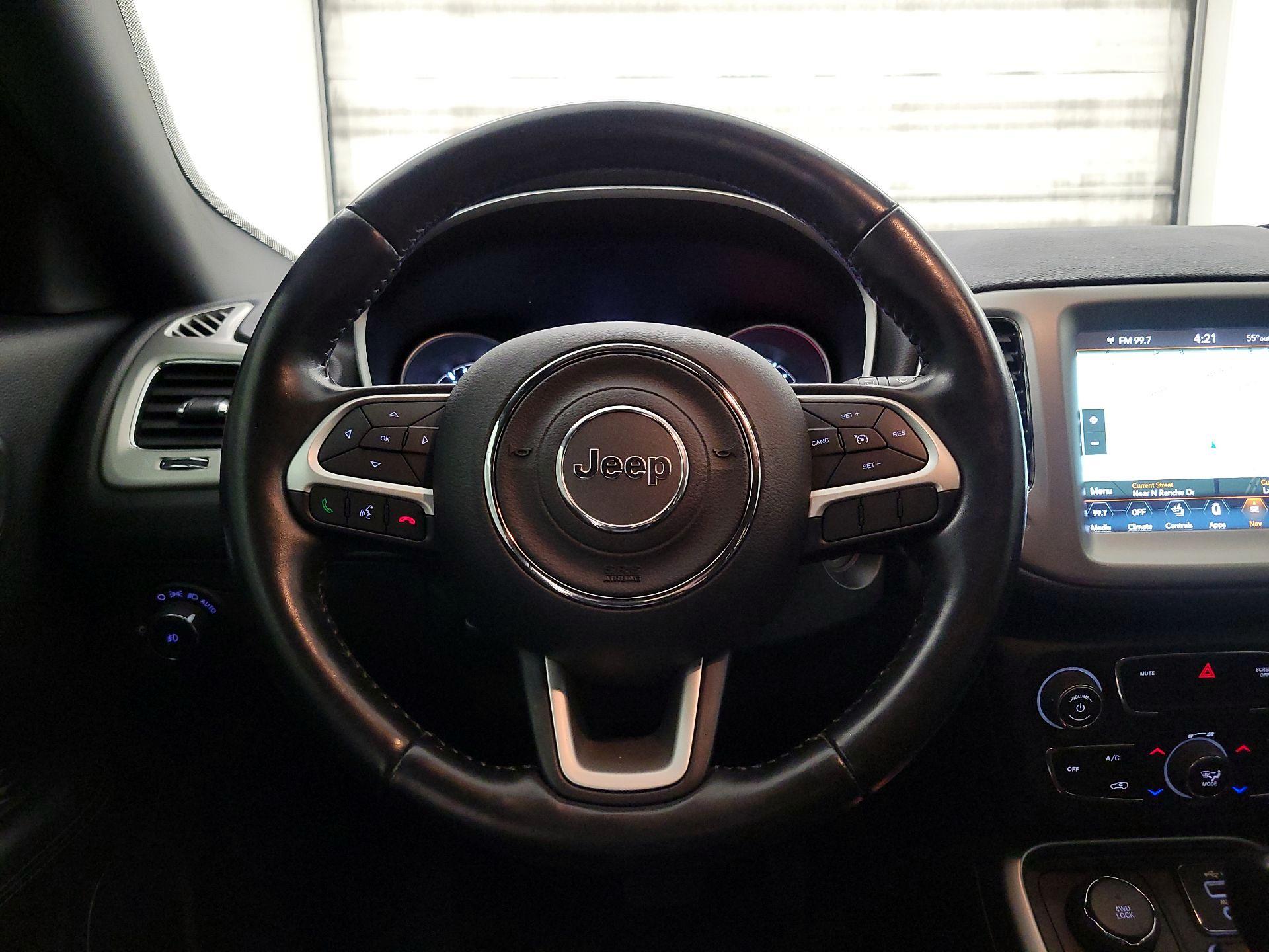 Thumbnail: 2020 Jeep Compass - 10