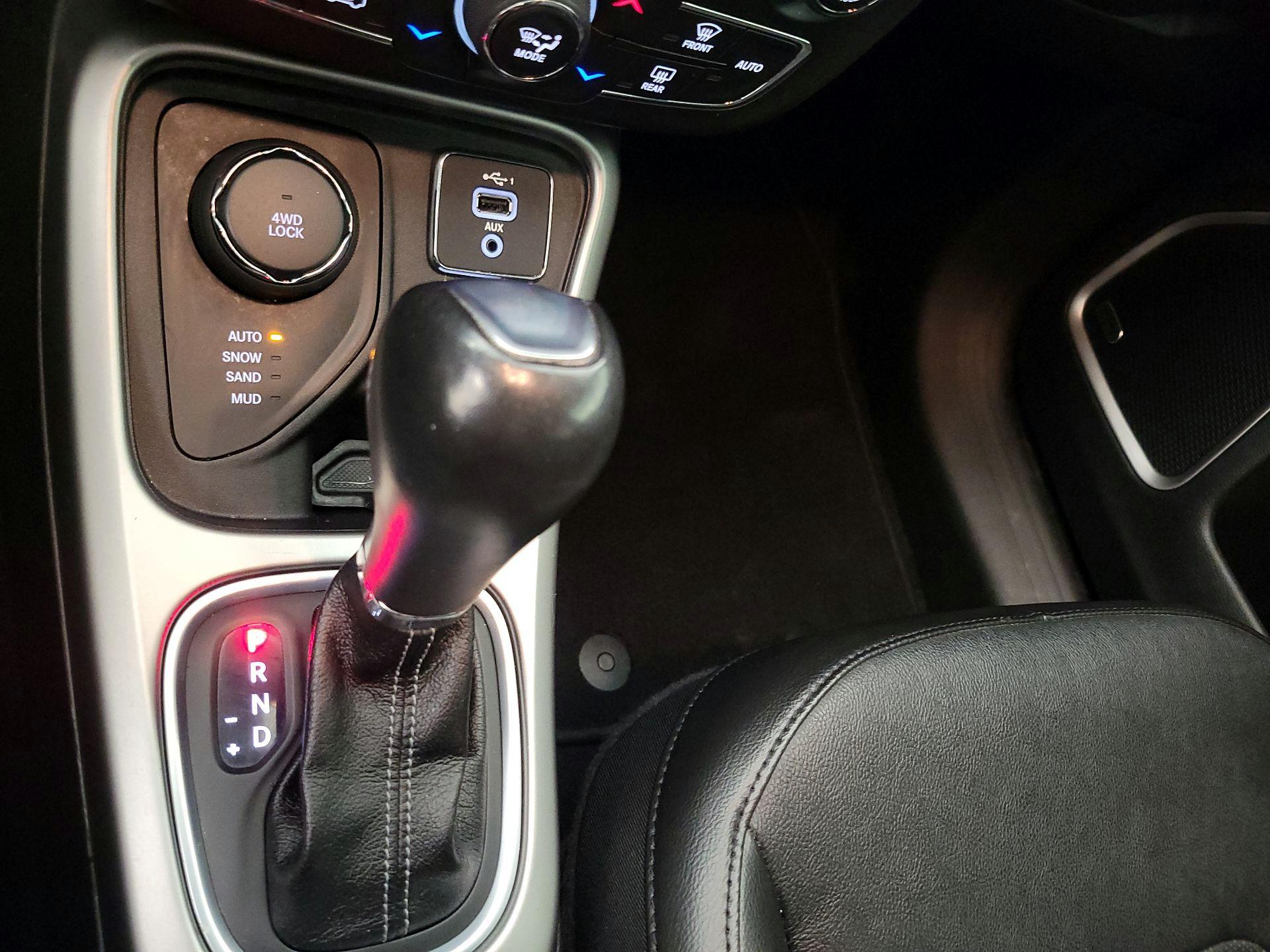 Thumbnail: 2020 Jeep Compass - 18