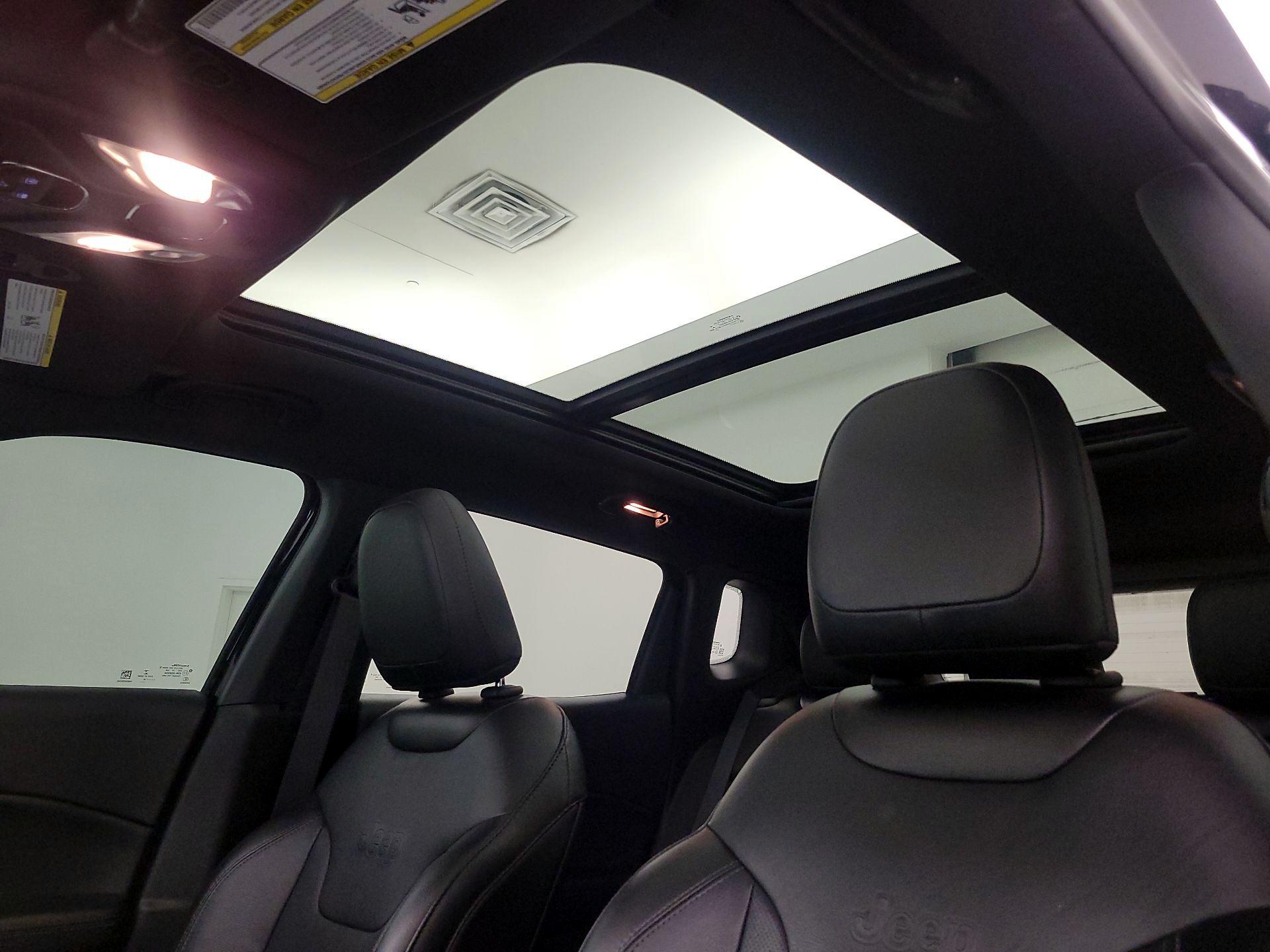 Thumbnail: 2020 Jeep Compass - 20