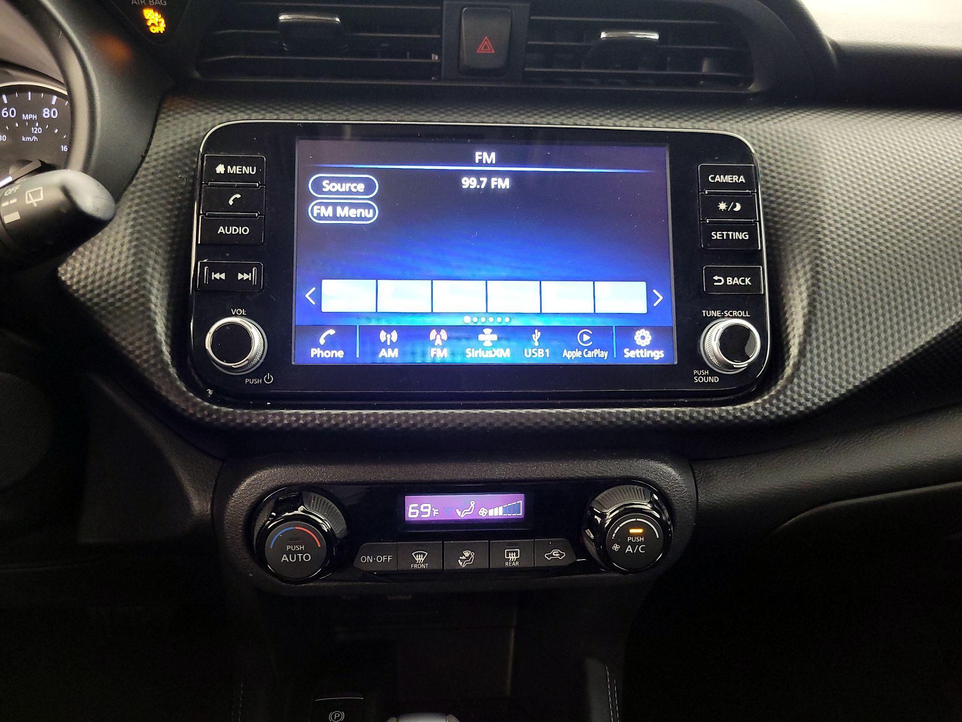 Thumbnail: 2021 Nissan Kicks - 16