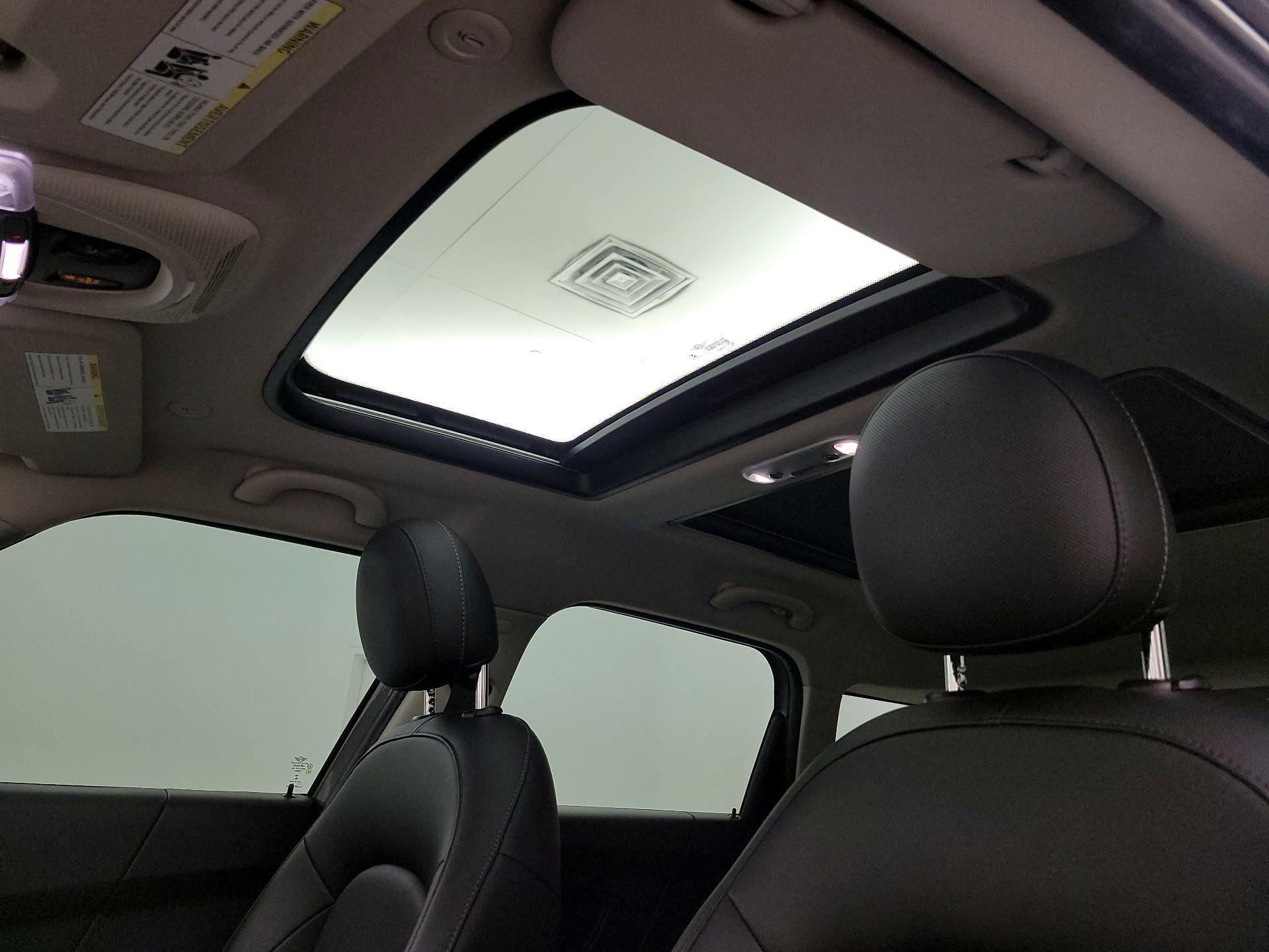 Thumbnail: 2019 MINI Cooper Countryman - 19