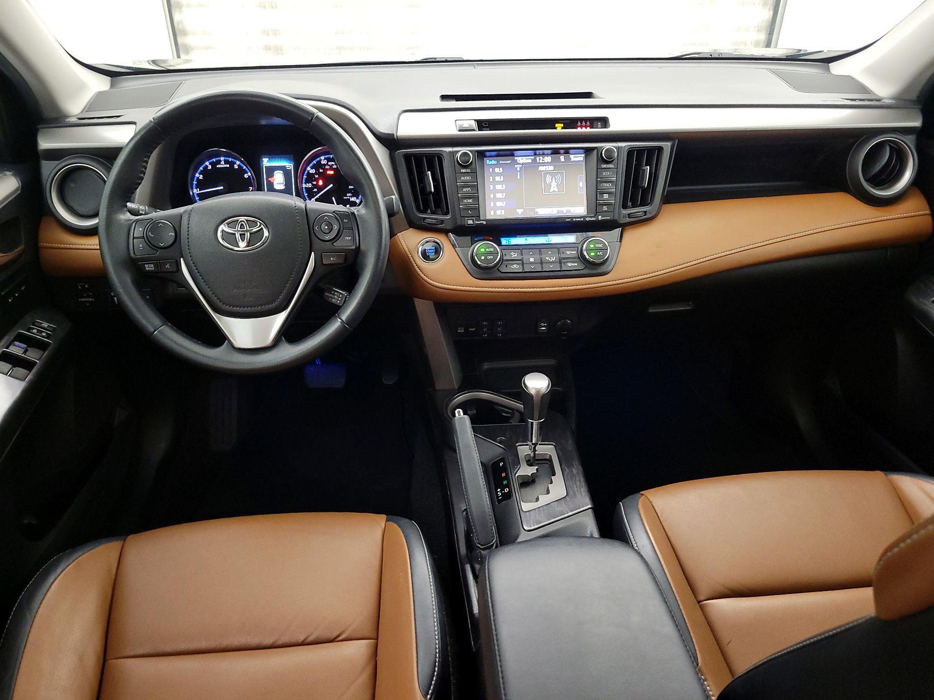 Thumbnail: 2017 Toyota RAV4 - 9