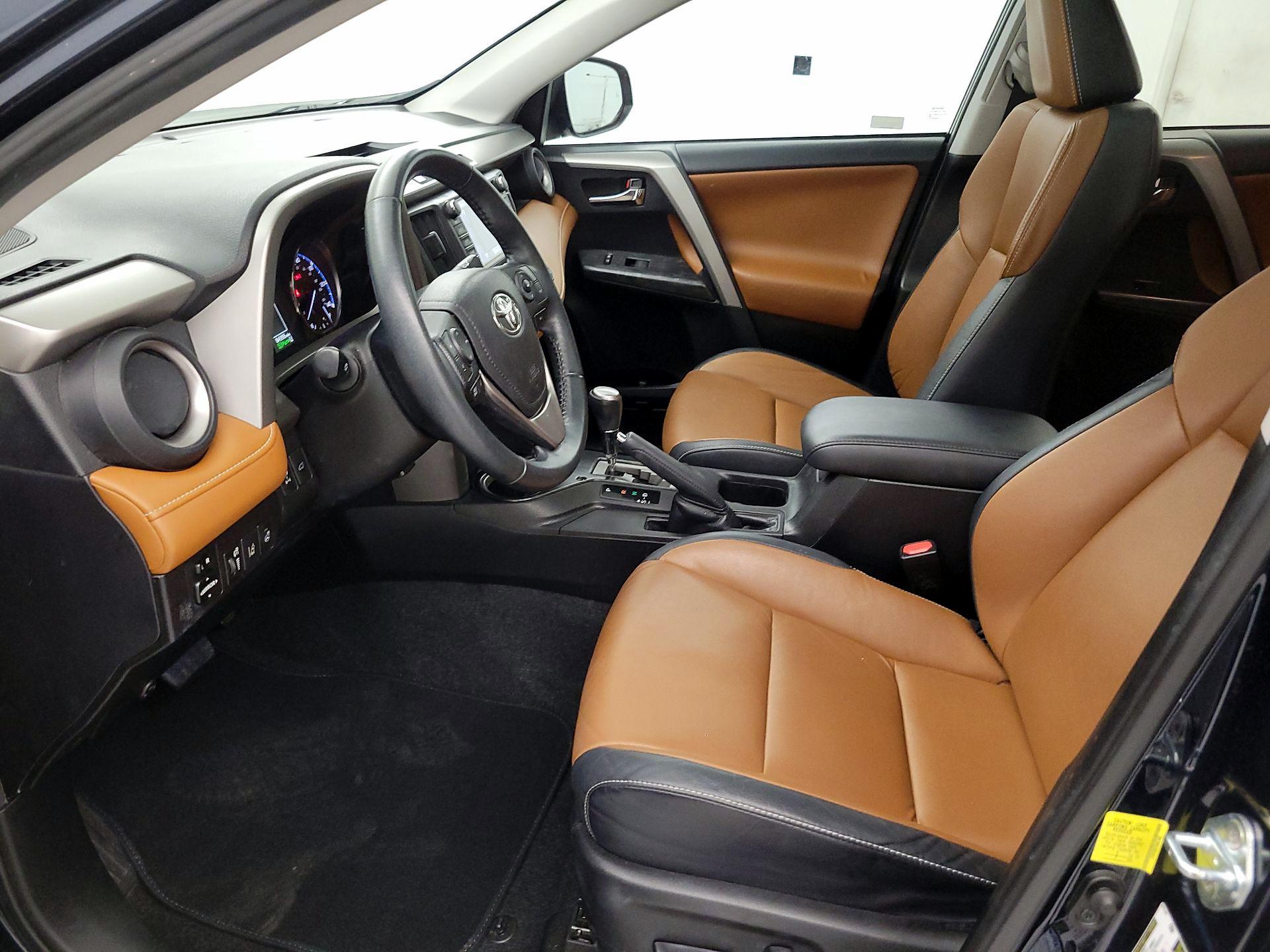 Thumbnail: 2017 Toyota RAV4 - 11