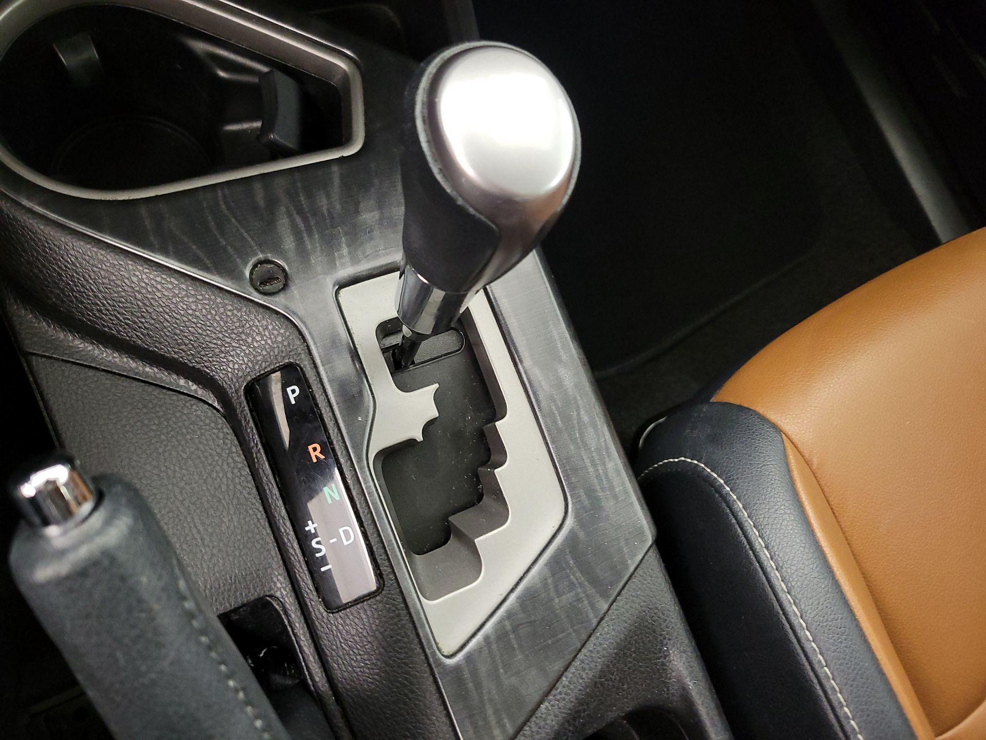 Thumbnail: 2017 Toyota RAV4 - 17