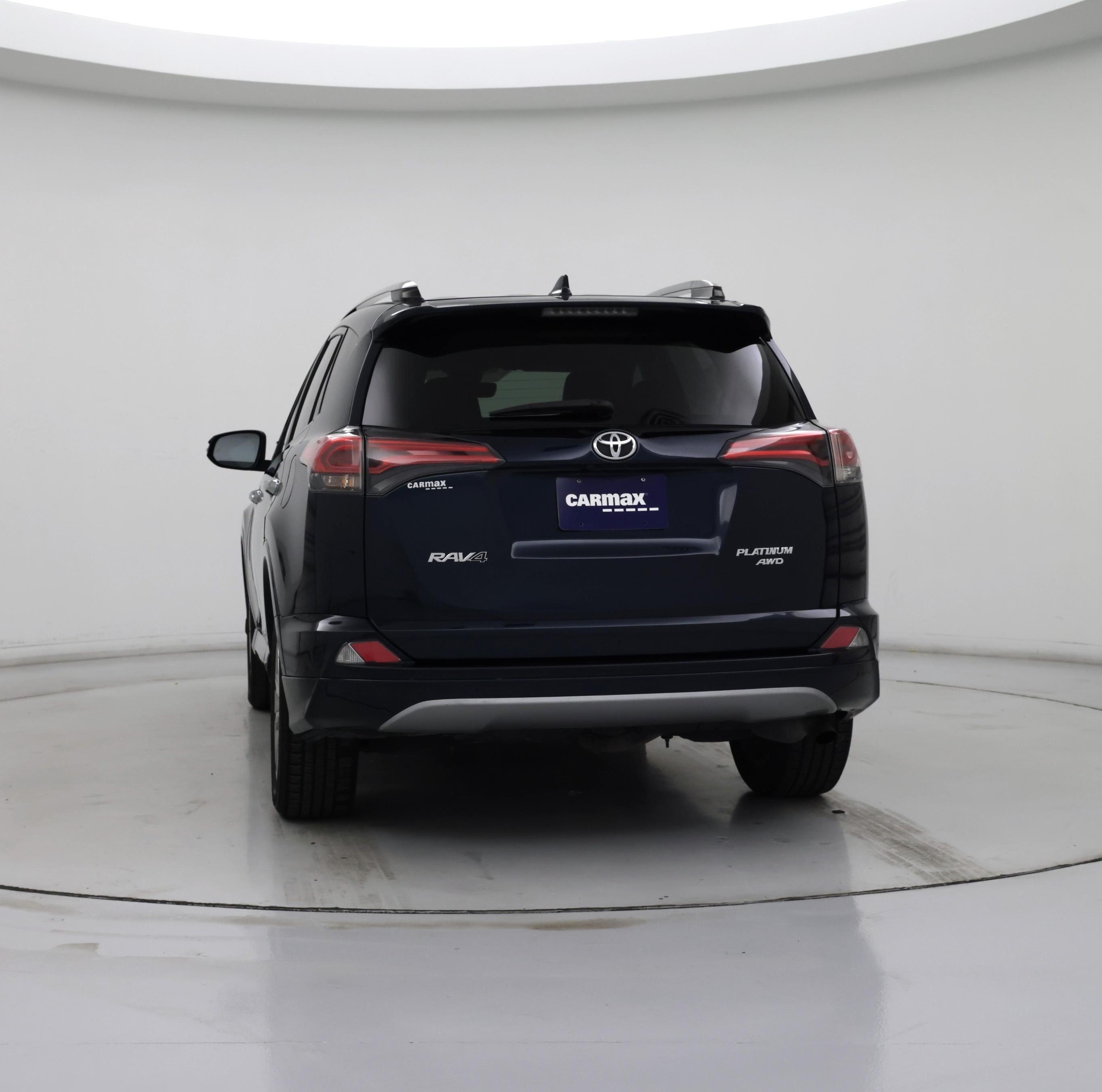 Thumbnail: 2017 Toyota RAV4 - 6