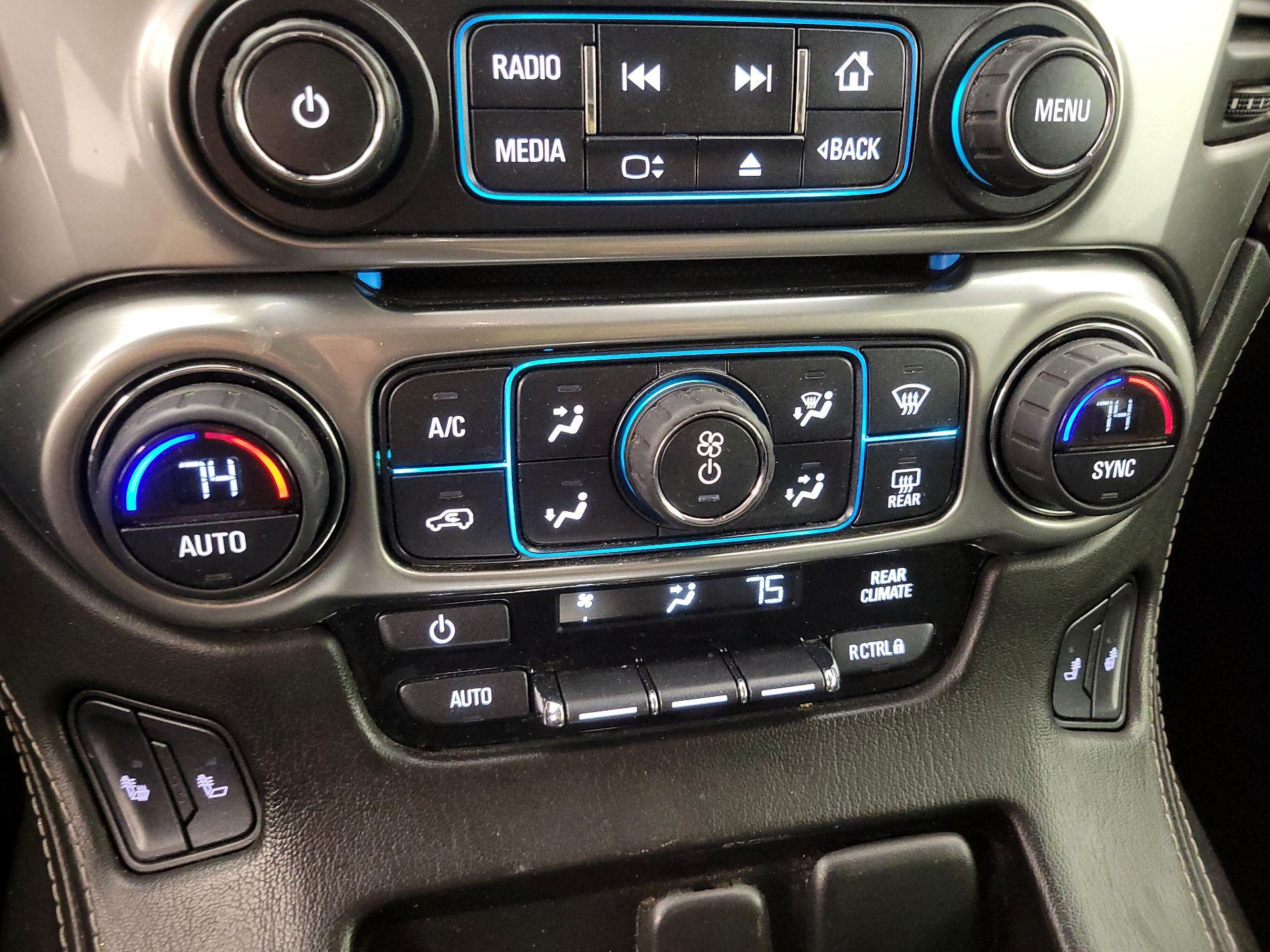 Thumbnail: 2016 Chevrolet Tahoe - 17