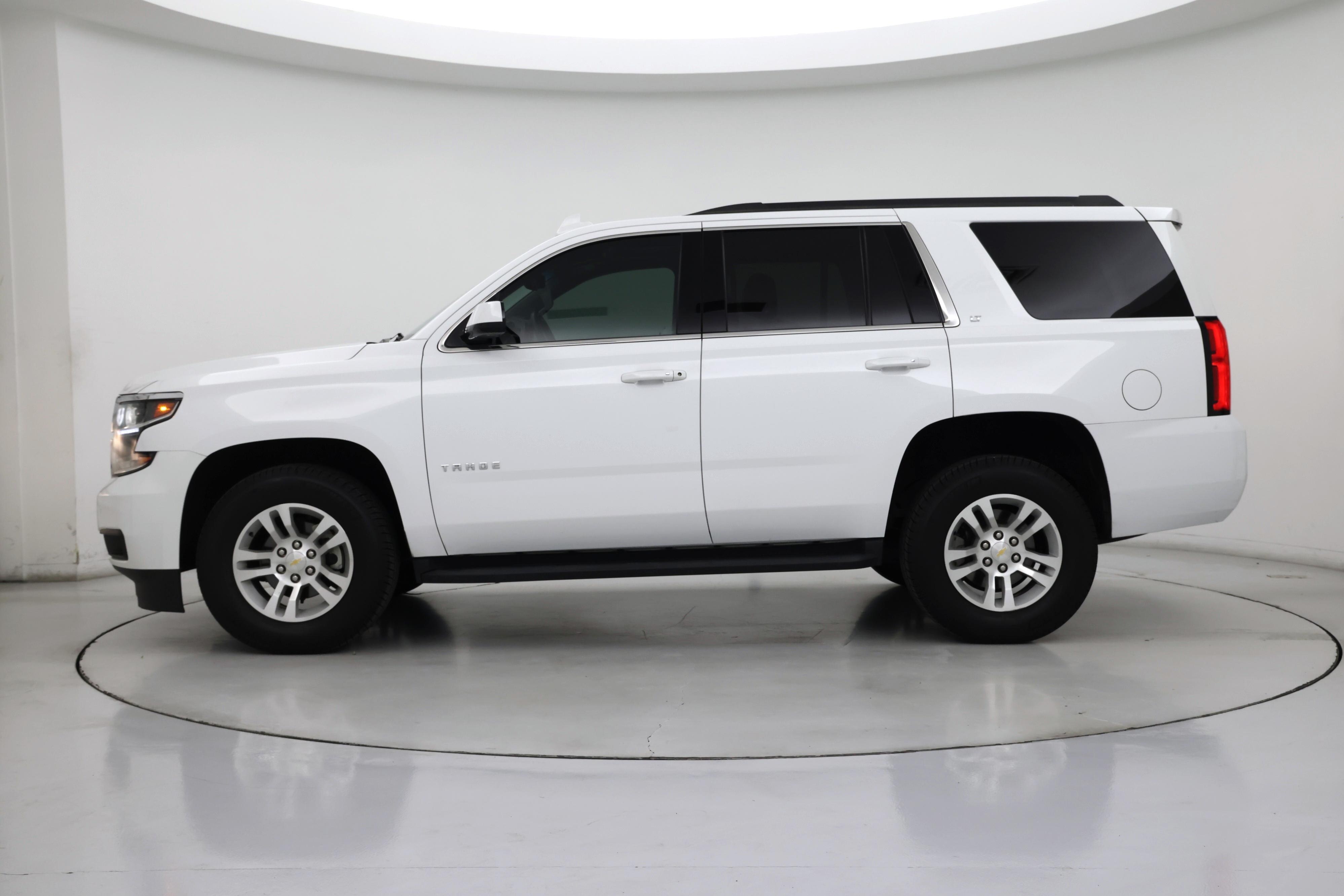 Thumbnail: 2016 Chevrolet Tahoe - 3