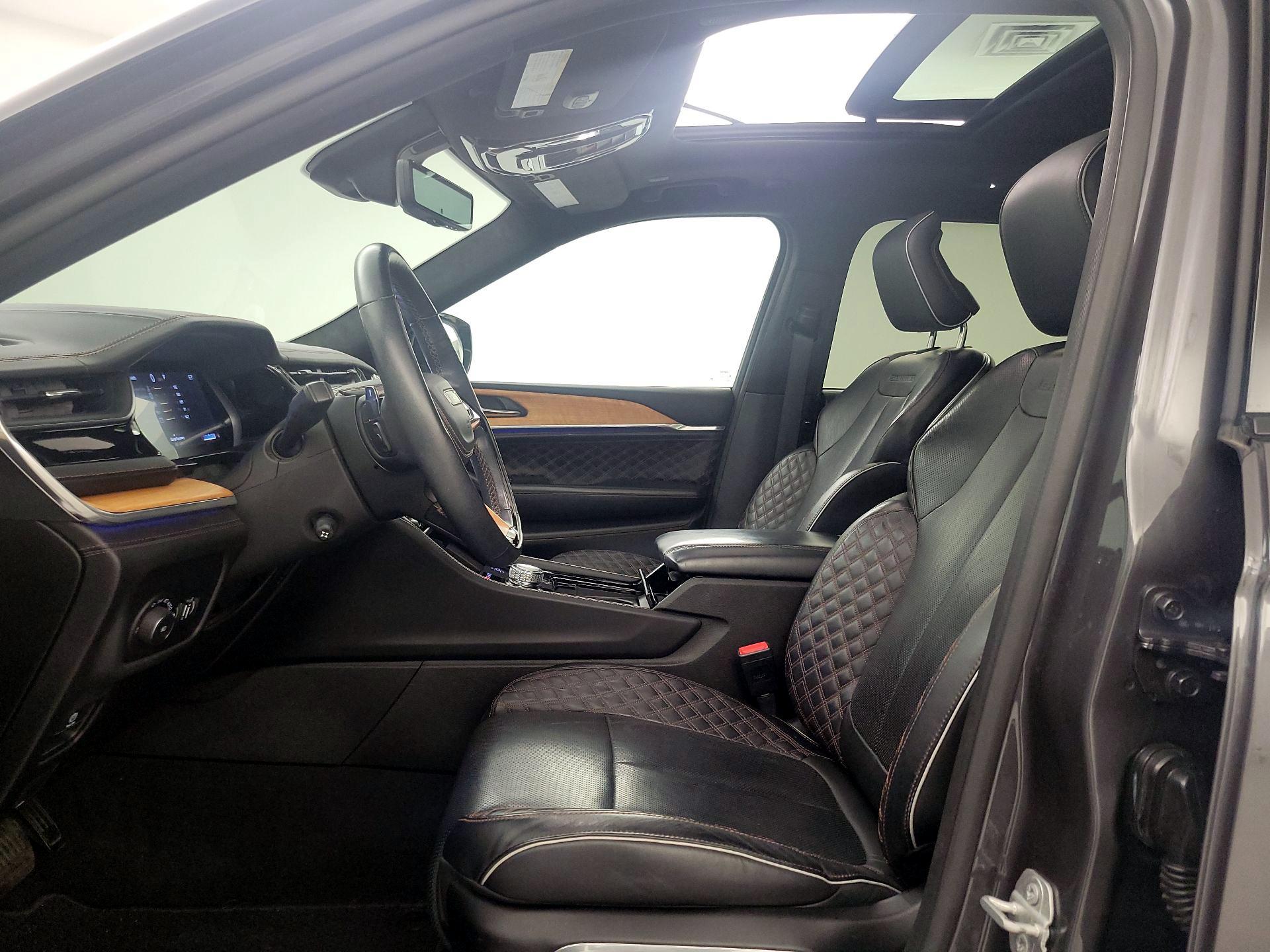 Thumbnail: 2023 Jeep Grand Cherokee L - 11