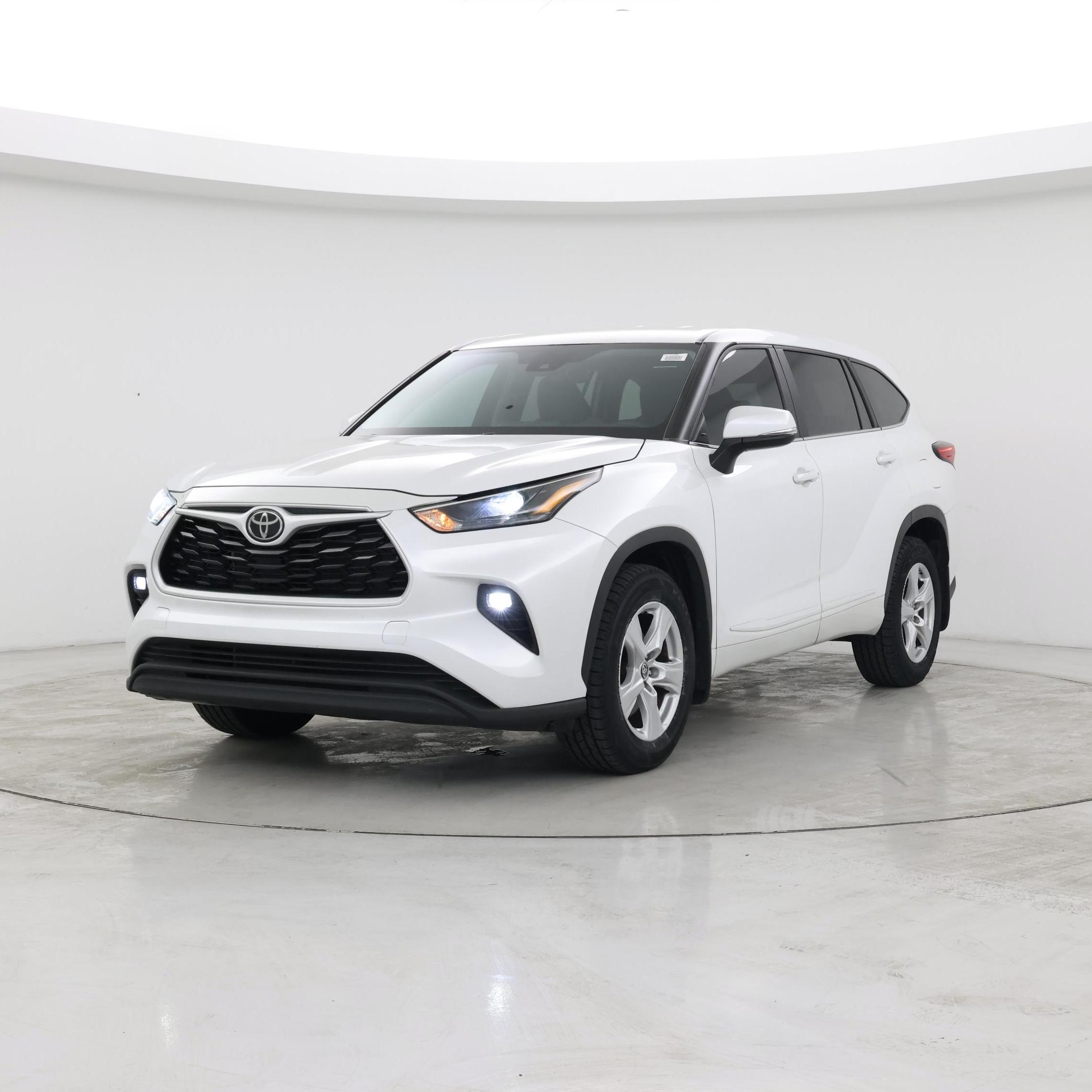 Thumbnail: 2023 Toyota Highlander - 4